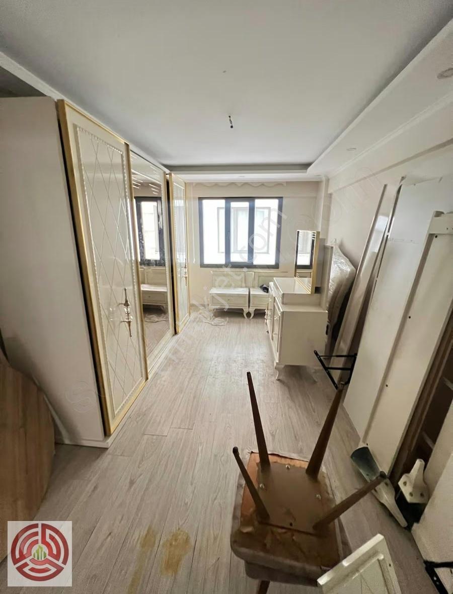 Emir Grup'tan Muradiye'de Cadde Üzerinde Arakat Satılık Daire - Görsel 20
