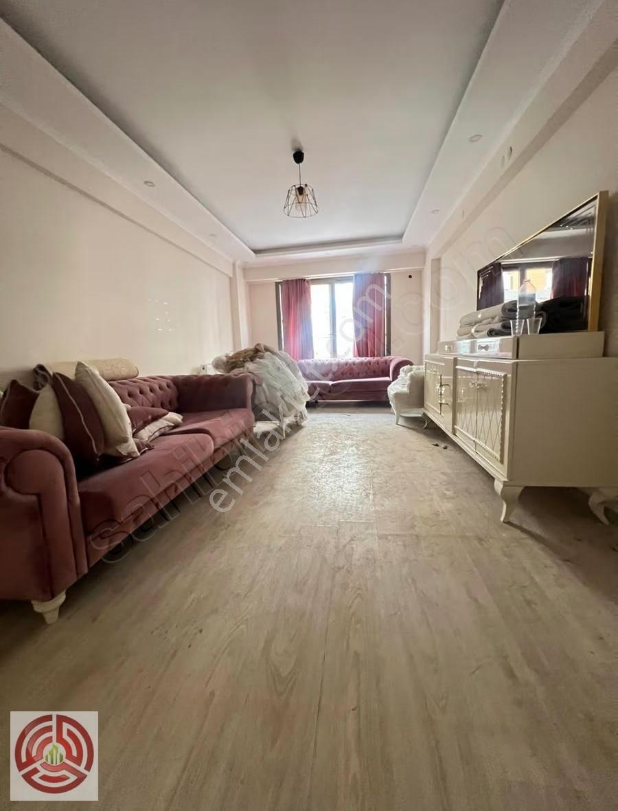 Emir Grup'tan Muradiye'de Cadde Üzerinde Arakat Satılık Daire - Görsel 16