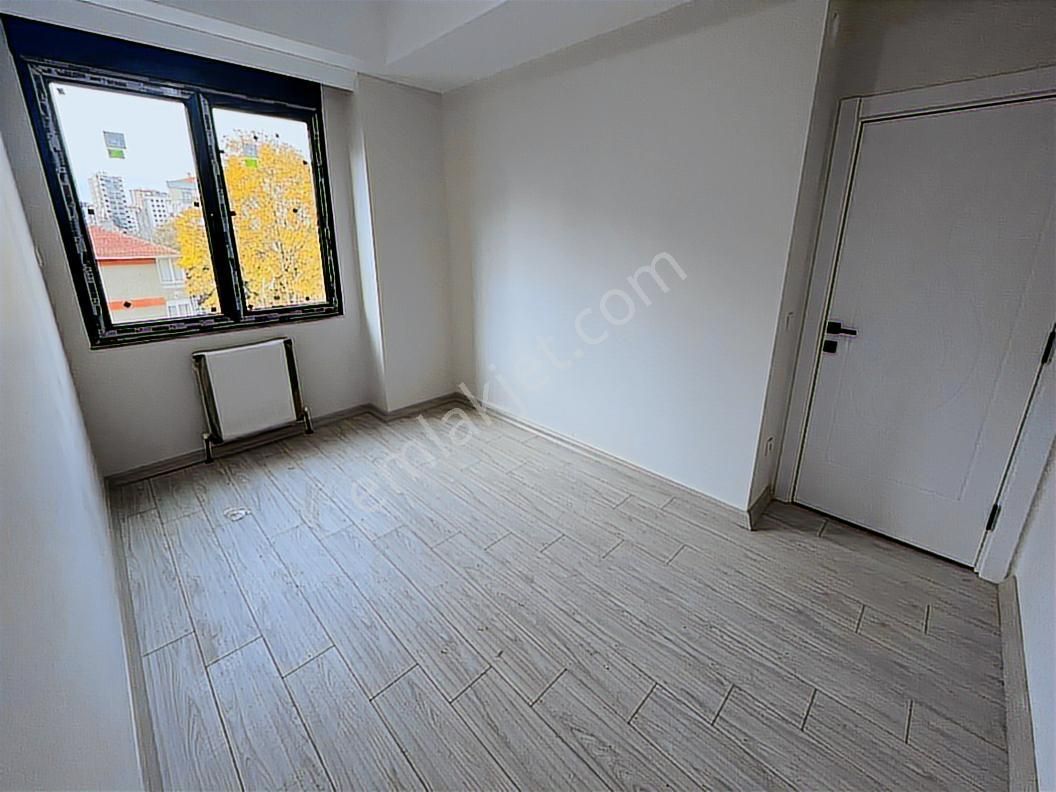 Erenköy Cadde Üzerinde 2+1 Ferah Ara Kat Net 70 M² Fırsat Daire - Görsel 25