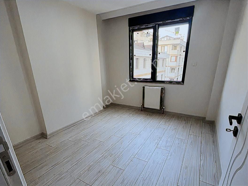 Erenköy Cadde Üzerinde 2+1 Ferah Ara Kat Net 70 M² Fırsat Daire - Görsel 19