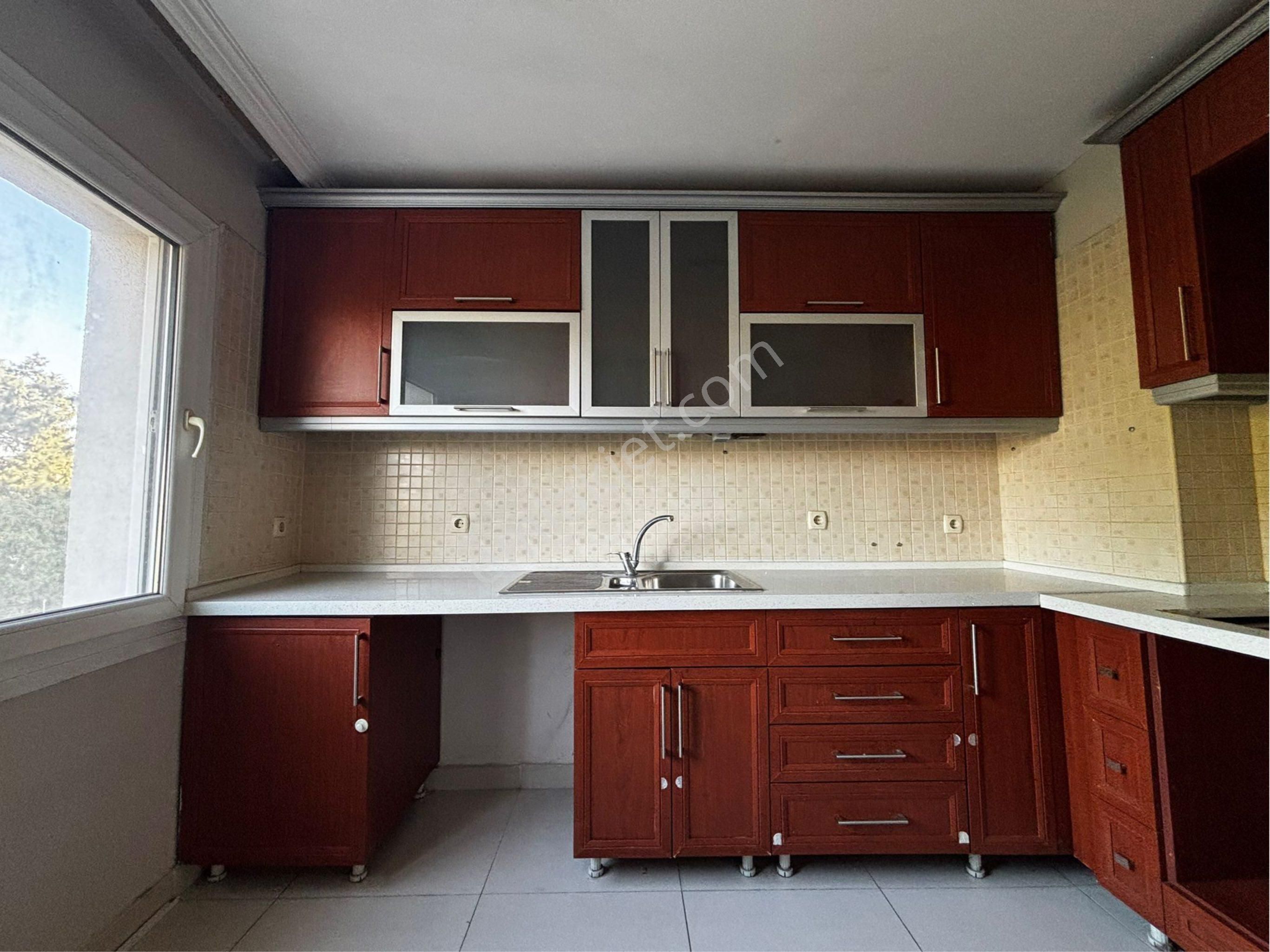 Alsancak Libasın Sokağında 3+1 5. Kat Masrafsız Satılık Daire! - Görsel 22