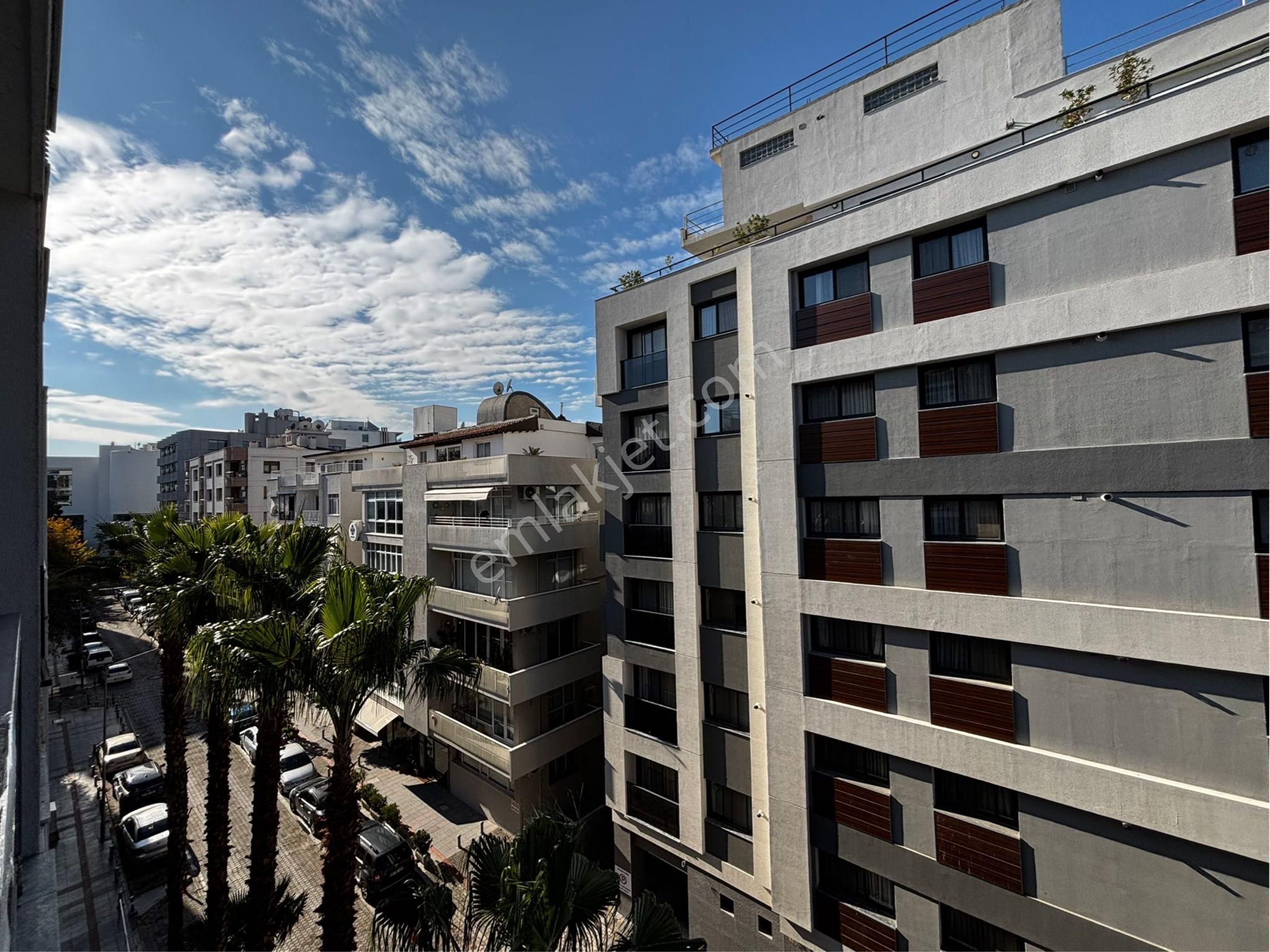 Alsancak Libasın Sokağında 3+1 5. Kat Masrafsız Satılık Daire! - Görsel 24