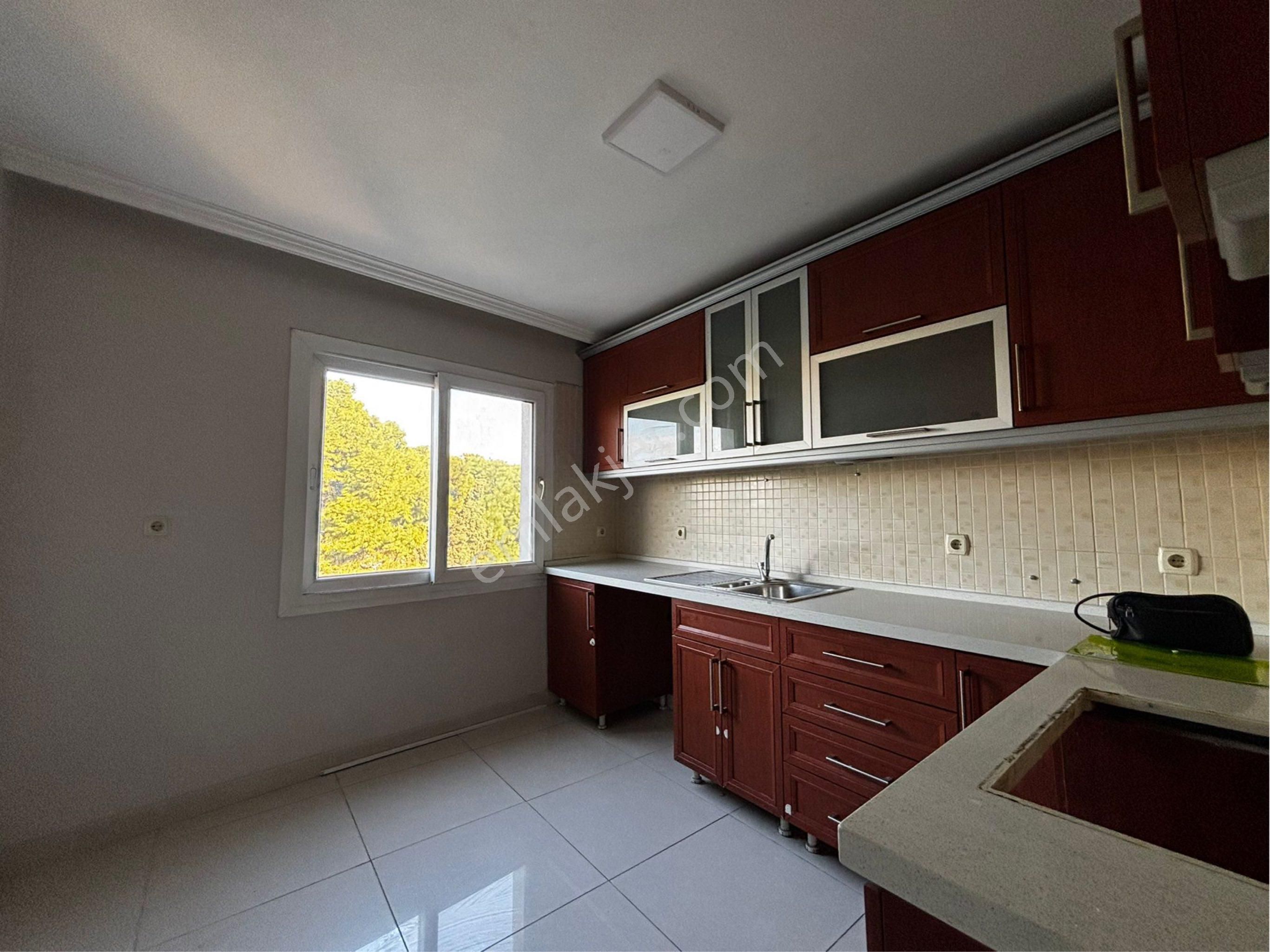 Alsancak Libasın Sokağında 3+1 5. Kat Masrafsız Satılık Daire! - Görsel 15