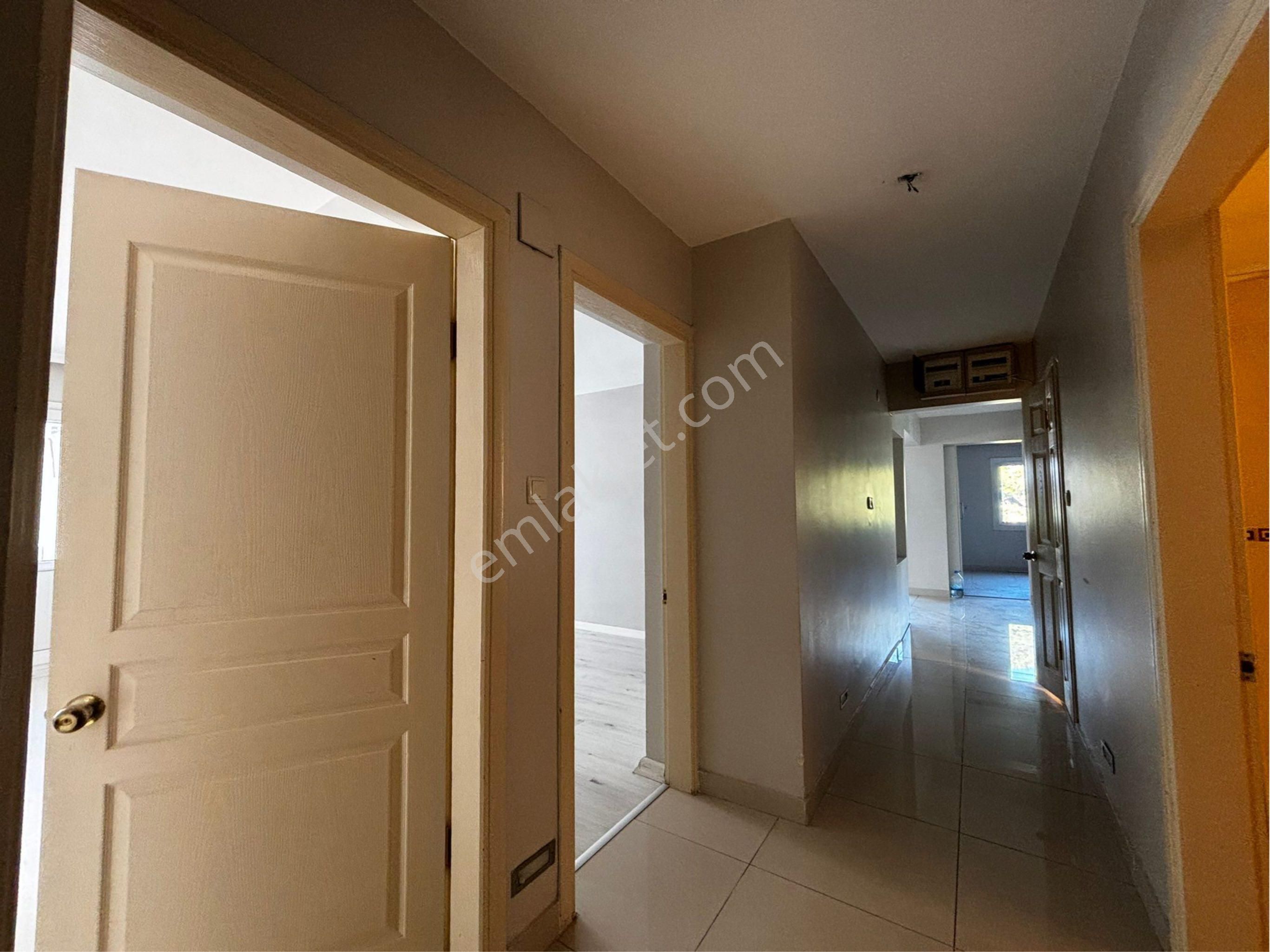 Alsancak Libasın Sokağında 3+1 5. Kat Masrafsız Satılık Daire! - Görsel 23