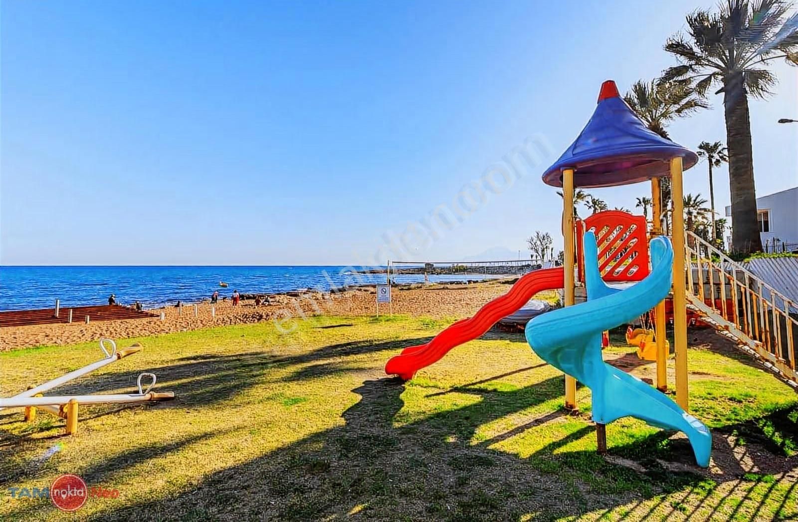 Martılı Sitesi 'nde Muhteşem Mimari Tasarımlı 4+1 Dublexs Daire - Görsel 8