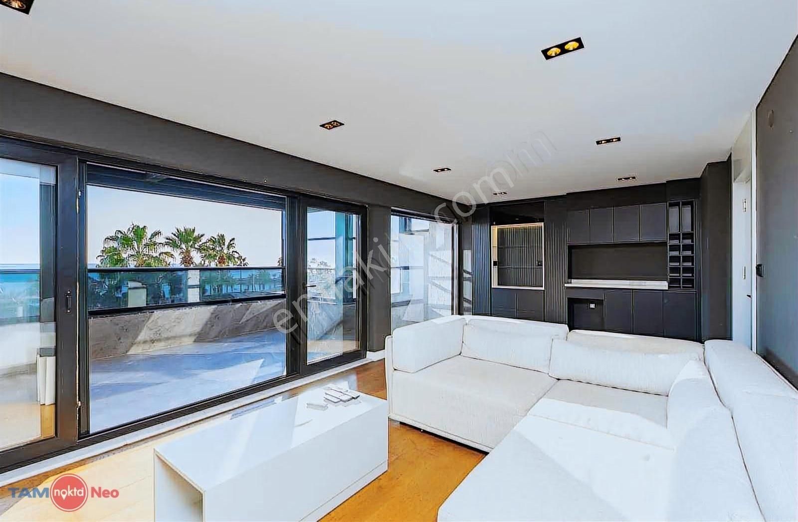 Martılı Sitesi 'nde Muhteşem Mimari Tasarımlı 4+1 Dublexs Daire - Görsel 5