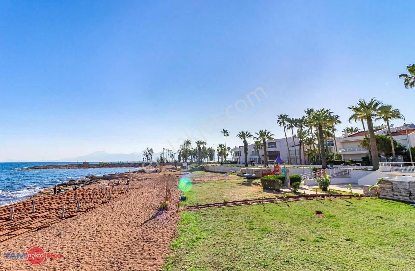 Martılı Sitesi 'nde Muhteşem Mimari Tasarımlı 4+1 Dublexs Daire - Görsel 6