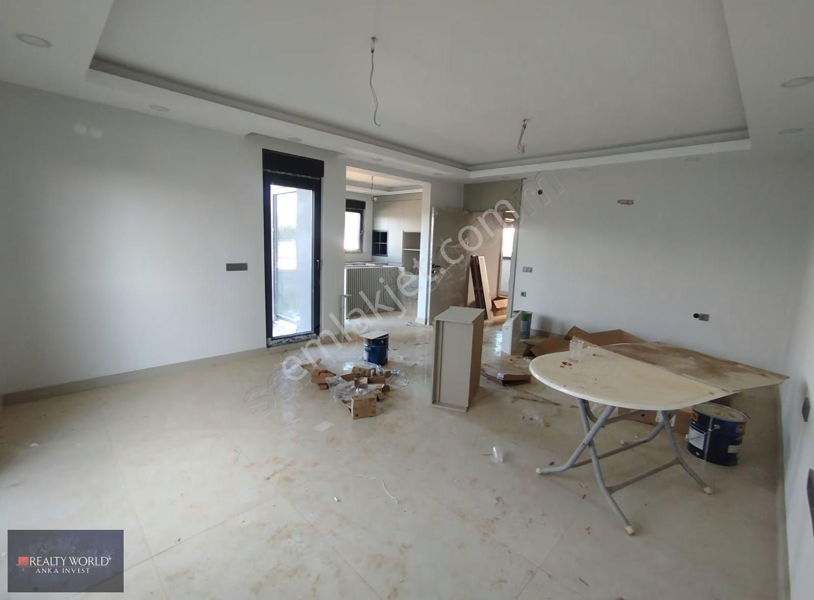 R. W'den Müstakil Tadında 4+1 Geniş Bahçeli Havuzlu İkiz Villa - Görsel 12