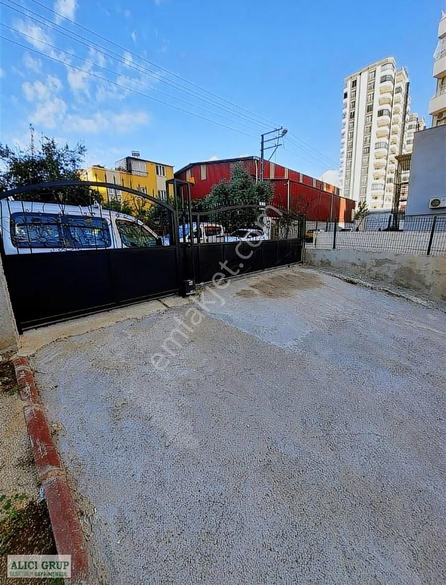 3+1 Kapalı Mutfak Kozan Yoluna Sıfır Lüx İşçilikli Daire - Görsel 11