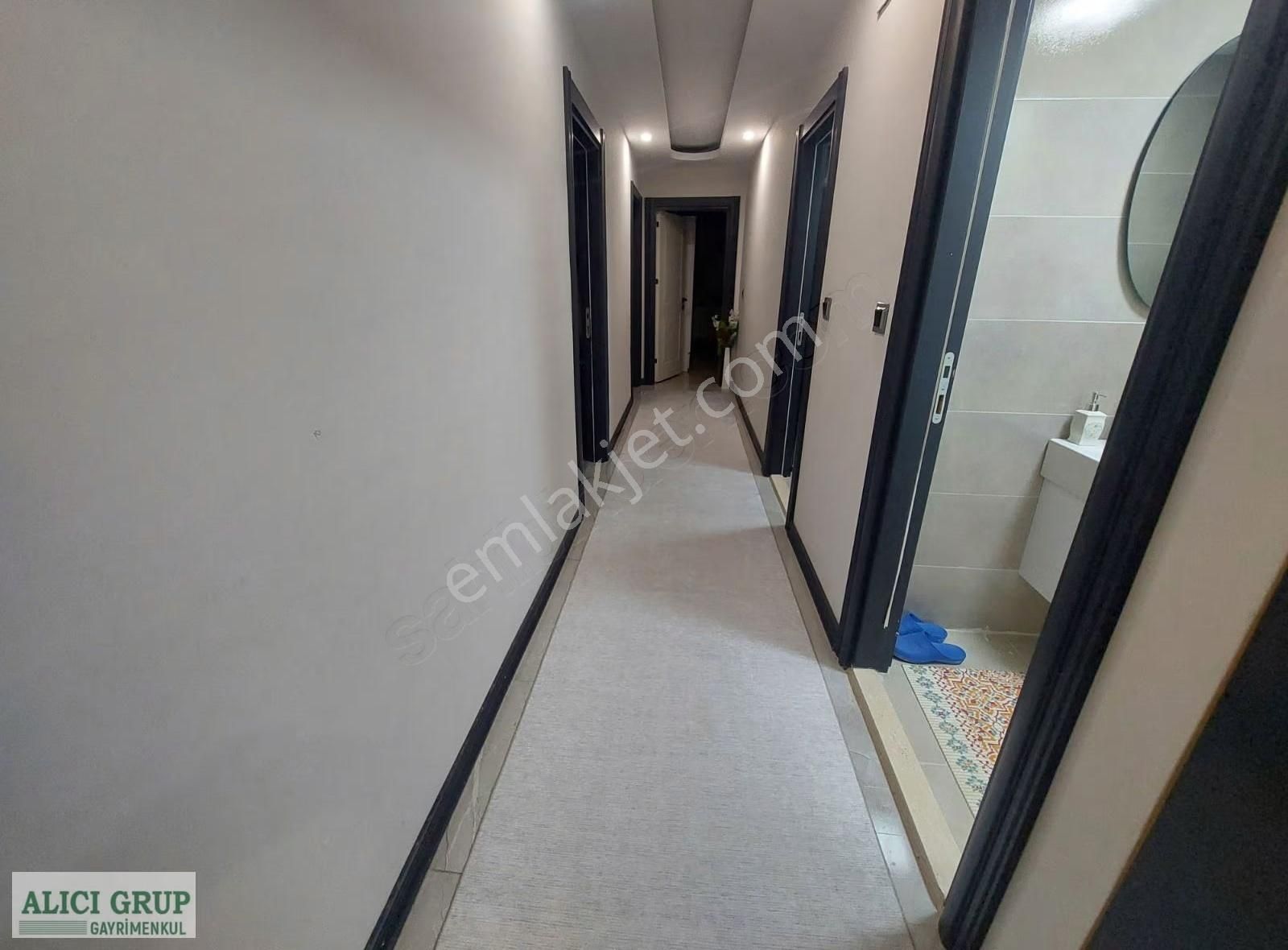 3+1 Kapalı Mutfak Kozan Yoluna Sıfır Lüx İşçilikli Daire - Görsel 15