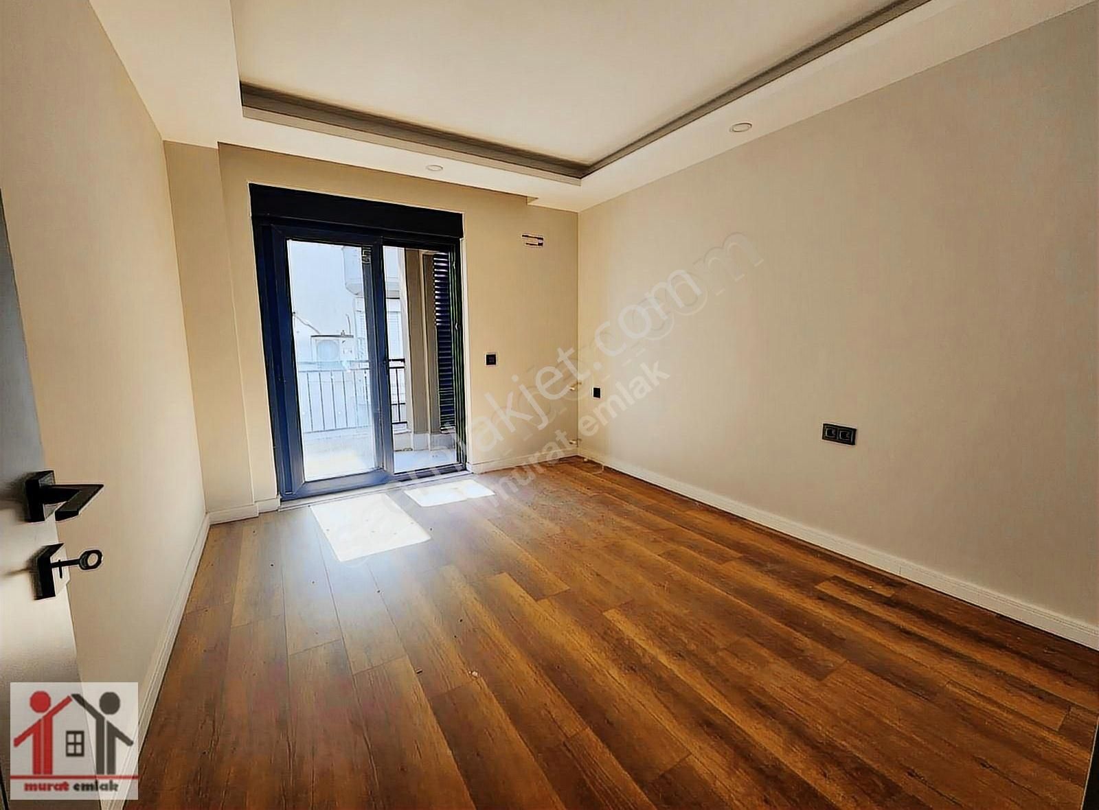 Murat Emlak Tan Merkezde Sıfır Geniş 2+1 Kapalı Garajlı - Görsel 14