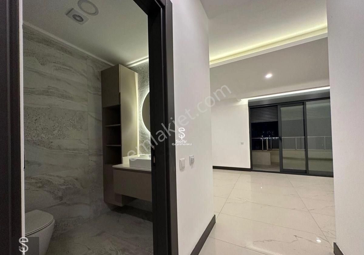 Alanya Oba Hastane Yanı Kiralık 4+1 Full Aktiviteli Loft Dizayn 280m2 Daire - Görsel 15