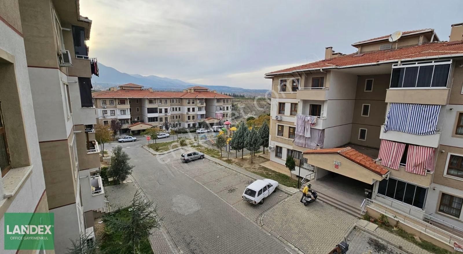Karahasanlı'da Apart Parasına 2+1 8 Yıllık Kiracılı Arakat Daire - Görsel 14