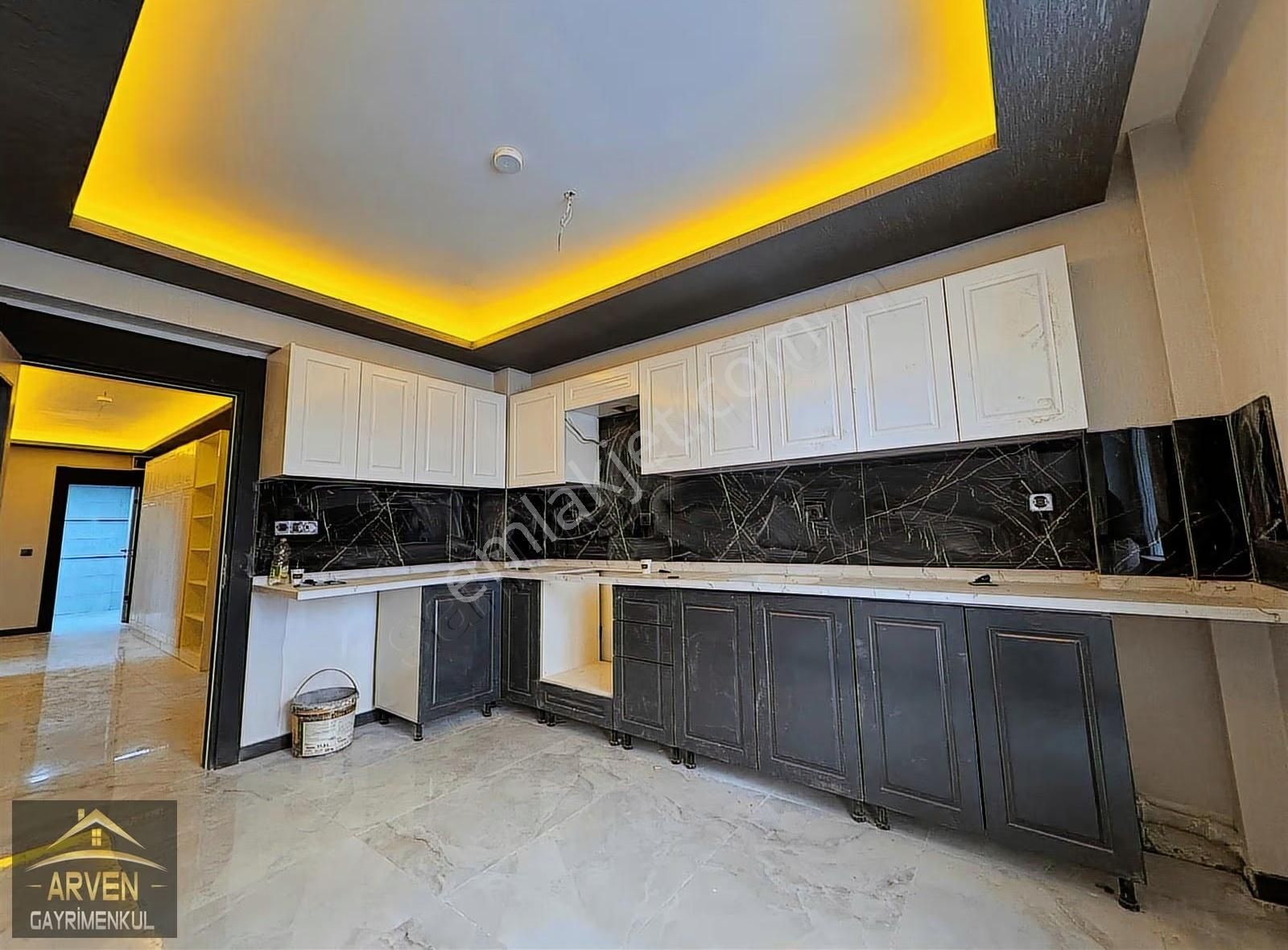 ▃arven▃duralı Alıç Mh. Ergenekom Okulun Dibi Sıfır 3+5+1 Katta