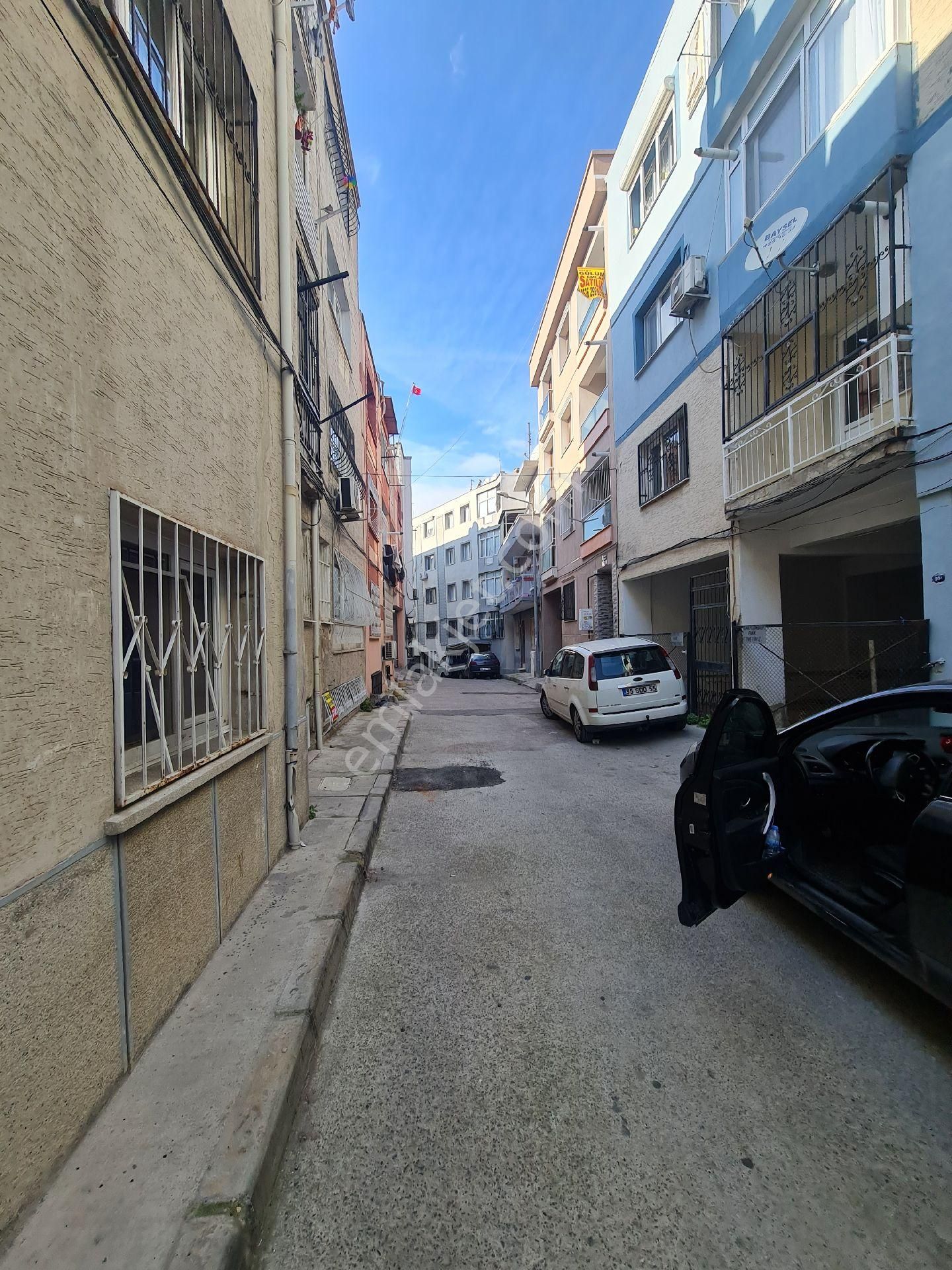 İzmir Konak Atilla Mahde Üçyol Metroya Yakın 2+1 Daire - Görsel 19