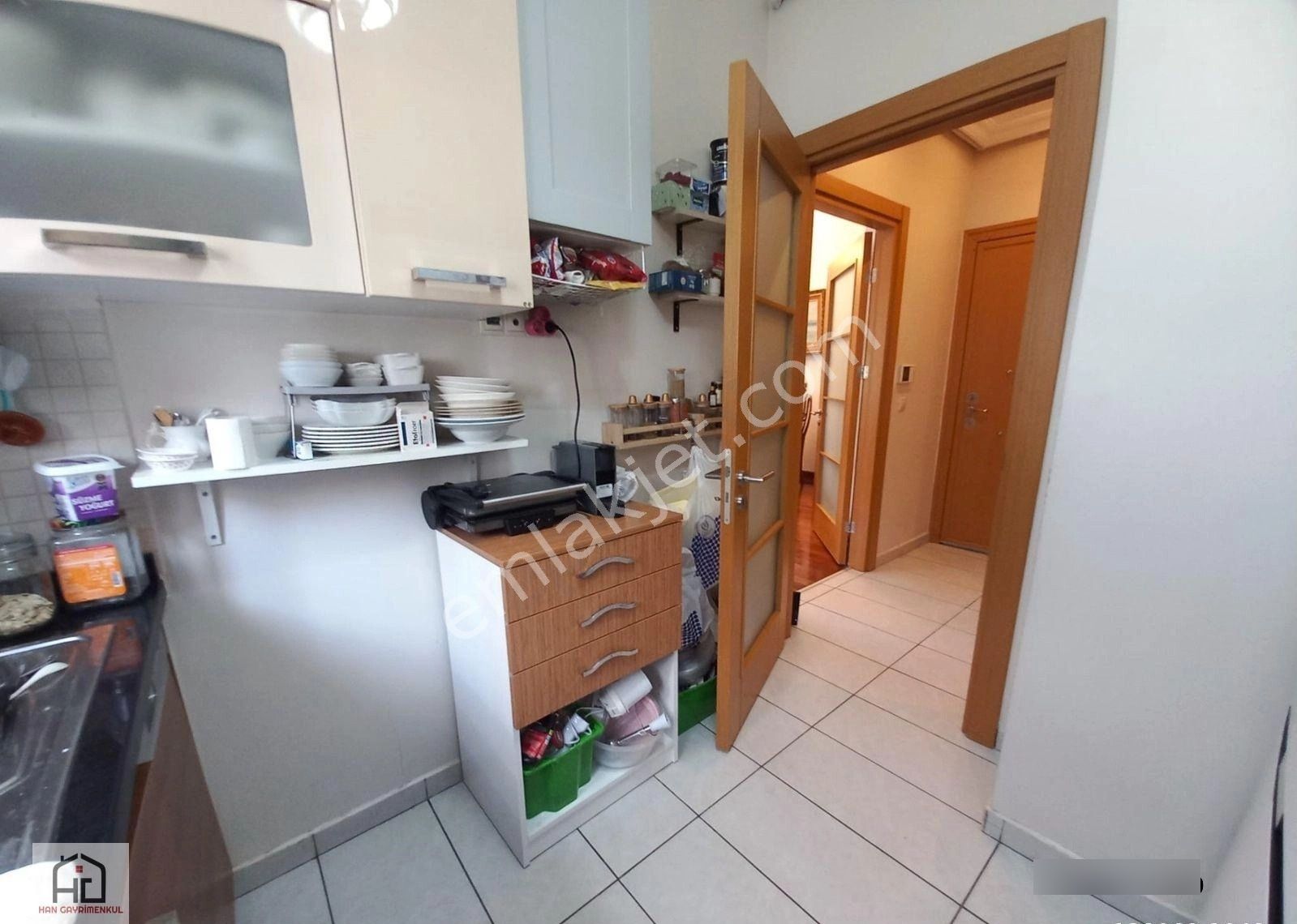 Caddebostan Sahil Parselinde 3+1 Balkonlu Ferah Yeni Bina!! - Görsel 2