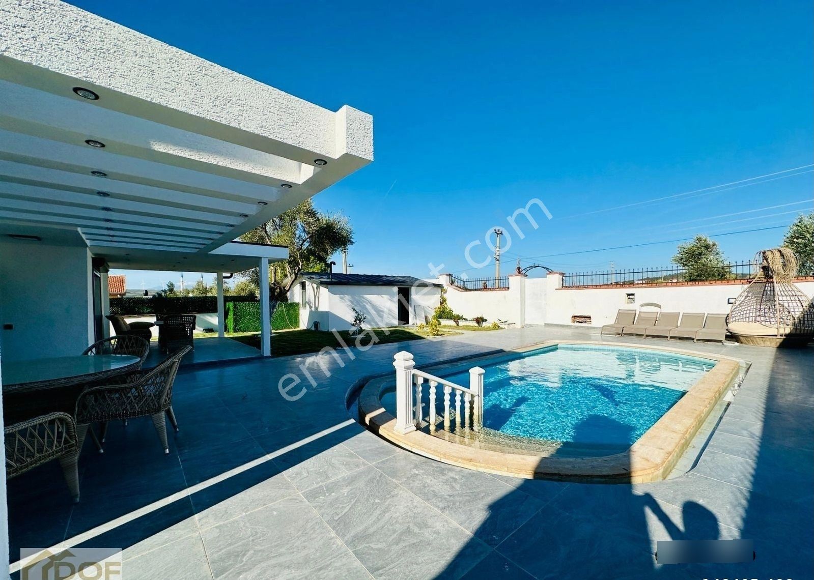 Villacı Onur'dan 700 M2 İçerisinde Eşyalı Ferah Bahçeli Ve Havuzlu Villa - Görsel 6