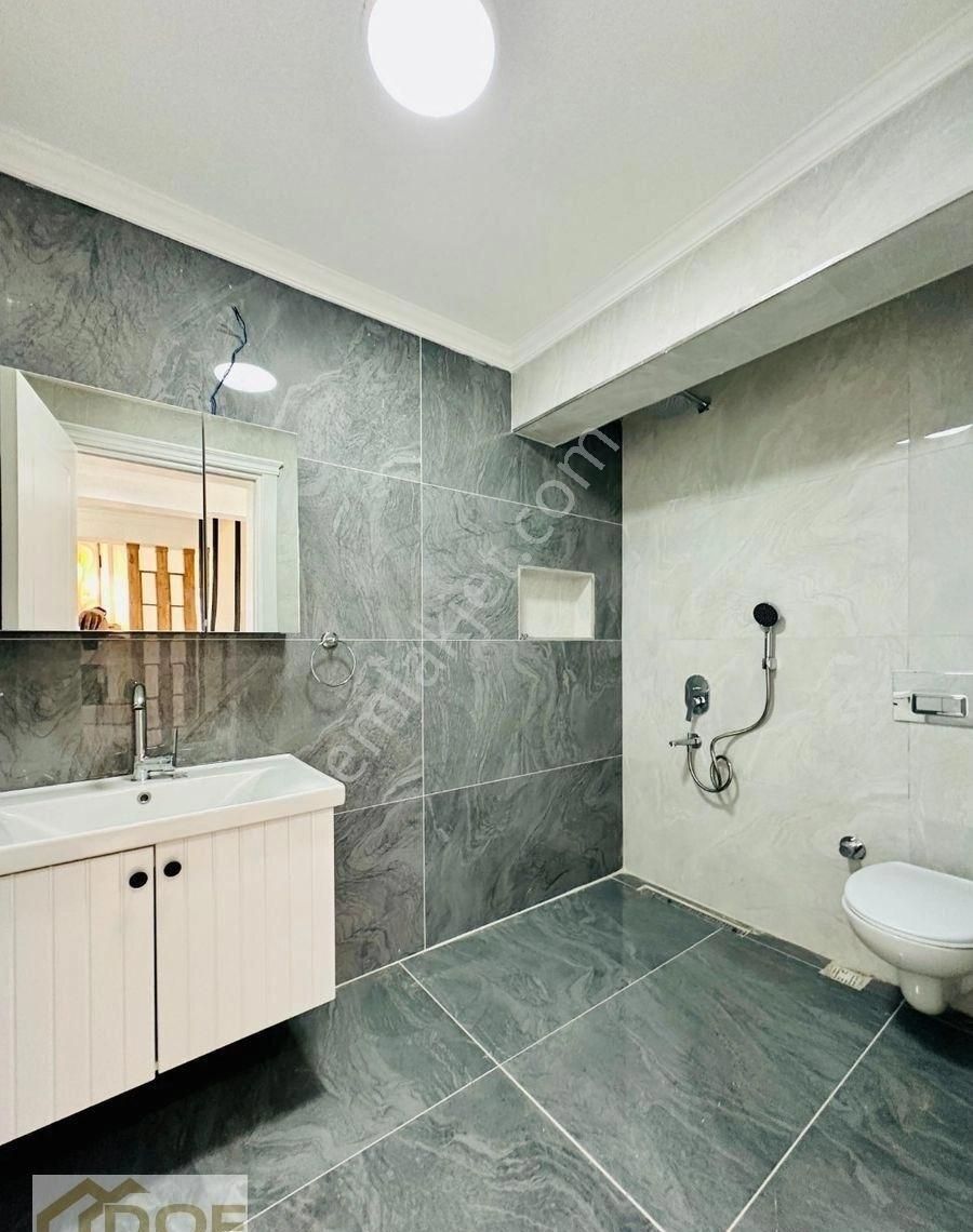 Villacı Onur'dan 700 M2 İçerisinde Eşyalı Ferah Bahçeli Ve Havuzlu Villa - Görsel 15