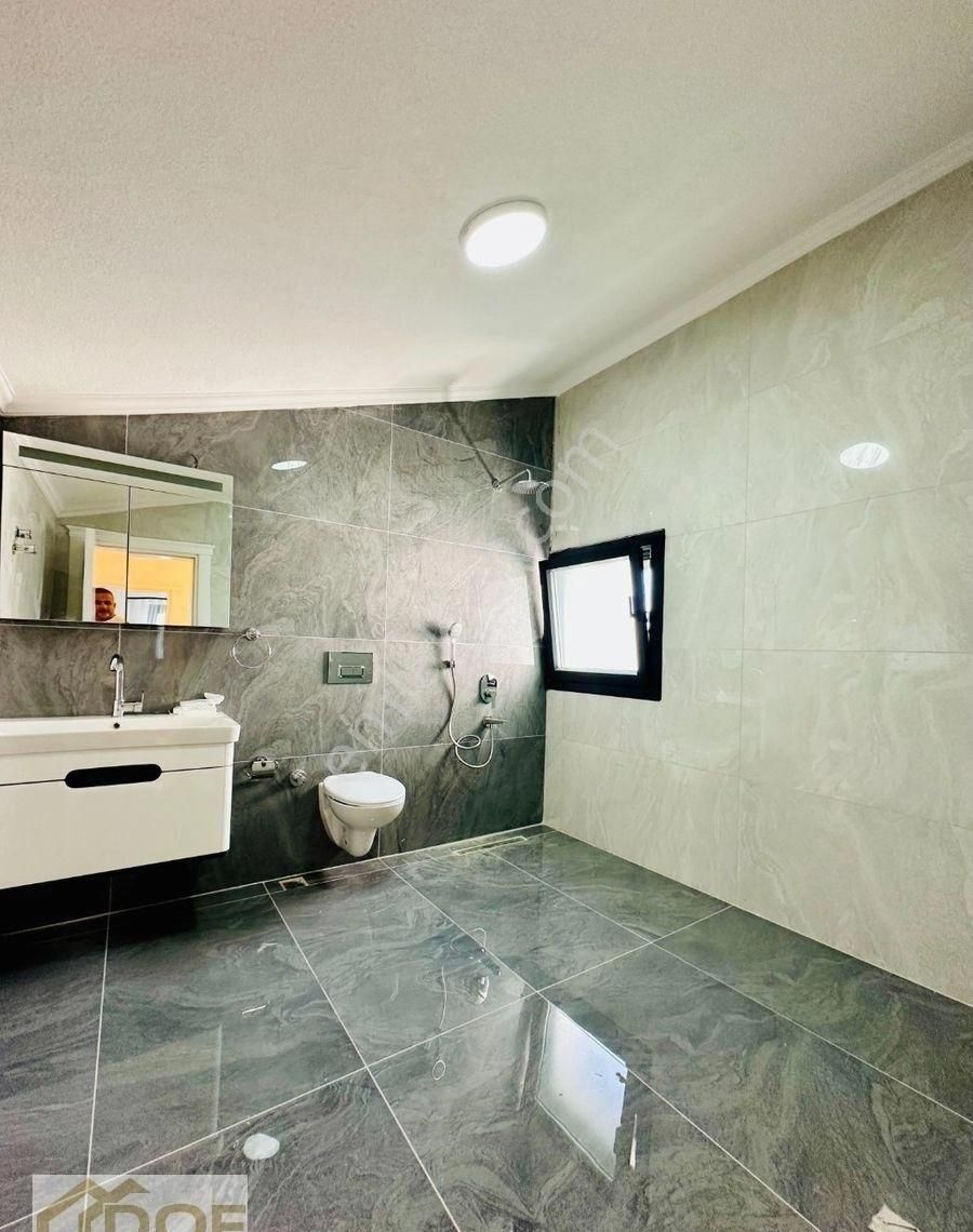 Villacı Onur'dan 700 M2 İçerisinde Eşyalı Ferah Bahçeli Ve Havuzlu Villa - Görsel 35