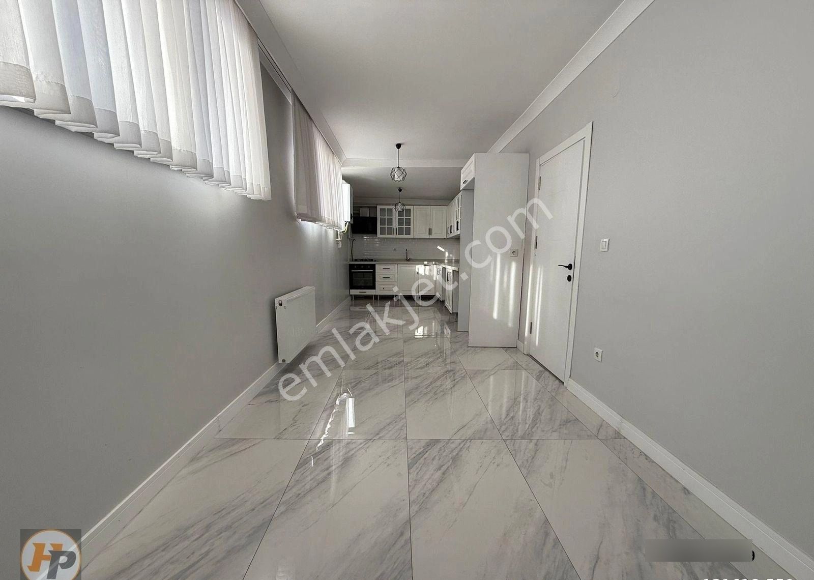 Cennet Mah.özel Yapımlı Otoparklı 4+2 Satılık Dubleks Daire - Görsel 32