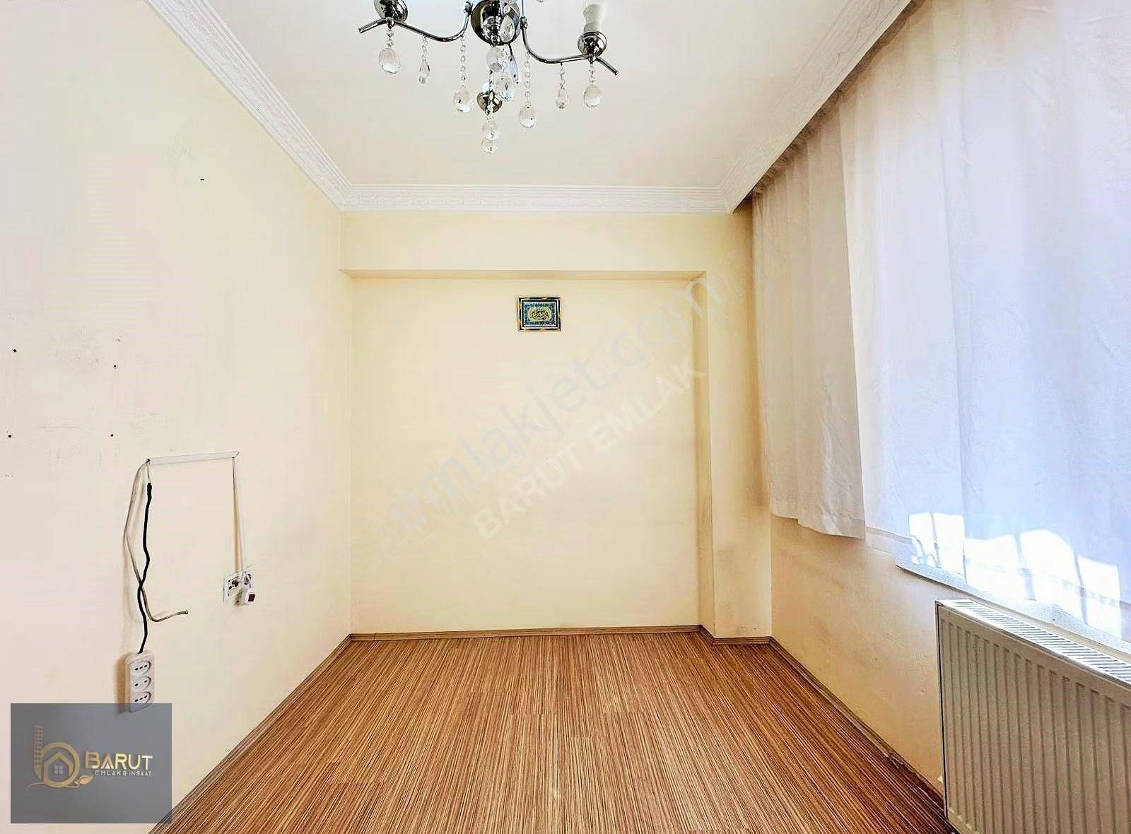 Baruttan Ön Cephe 2.kat Konumunda Güney Yapılı Y.giriş 3+1 Daire - Görsel 32