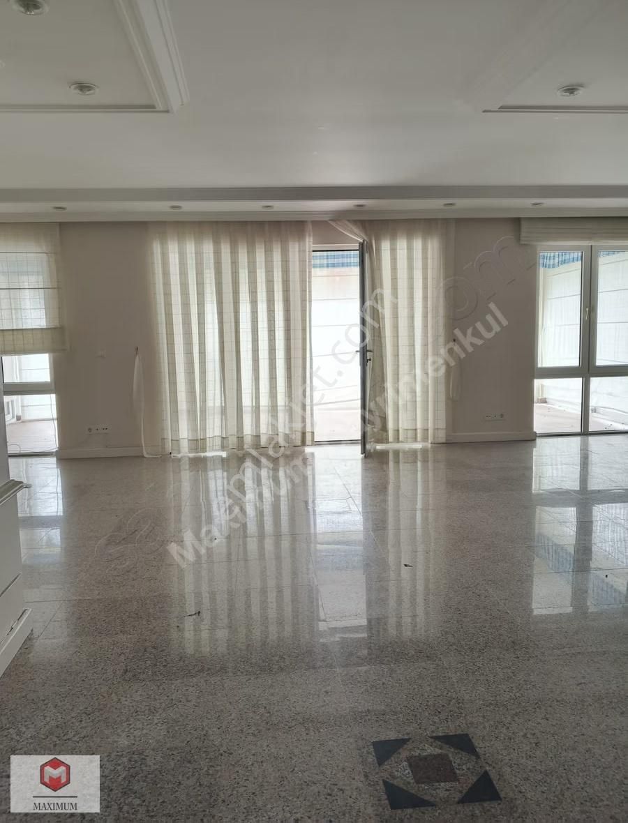 Başakşehir Vadi Villaları Tam Müstakil Forleks 3 Araçlık Otopark - Görsel 25