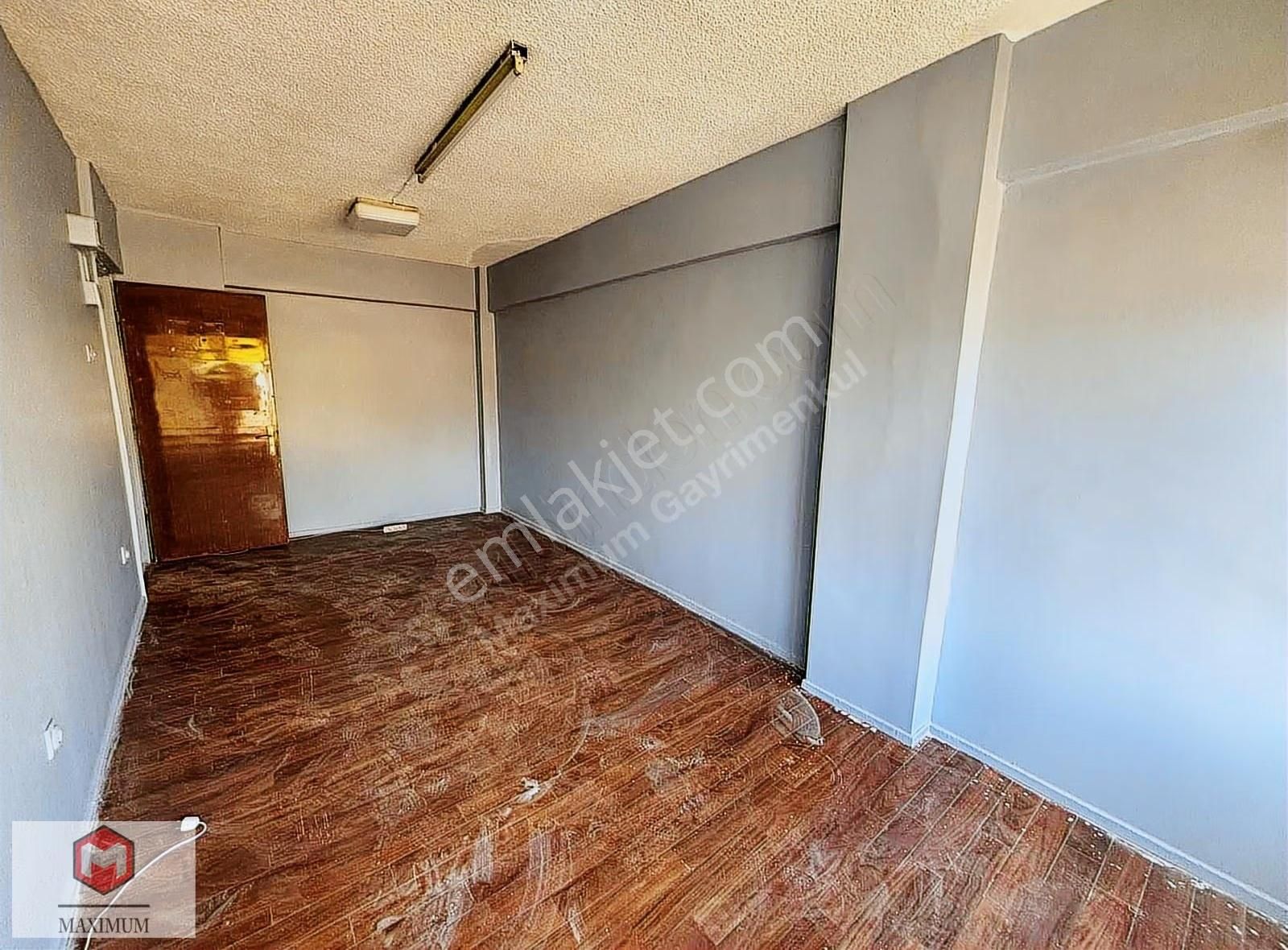 B.köy/cevizlik'te Karaca İş Hanı'nda Ön Cephe 17 M2 Satılık Ofis - Görsel 15