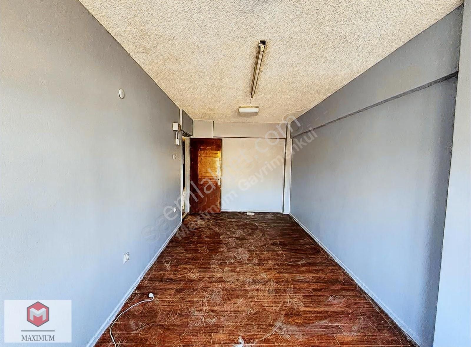 B.köy/cevizlik'te Karaca İş Hanı'nda Ön Cephe 17 M2 Satılık Ofis - Görsel 6