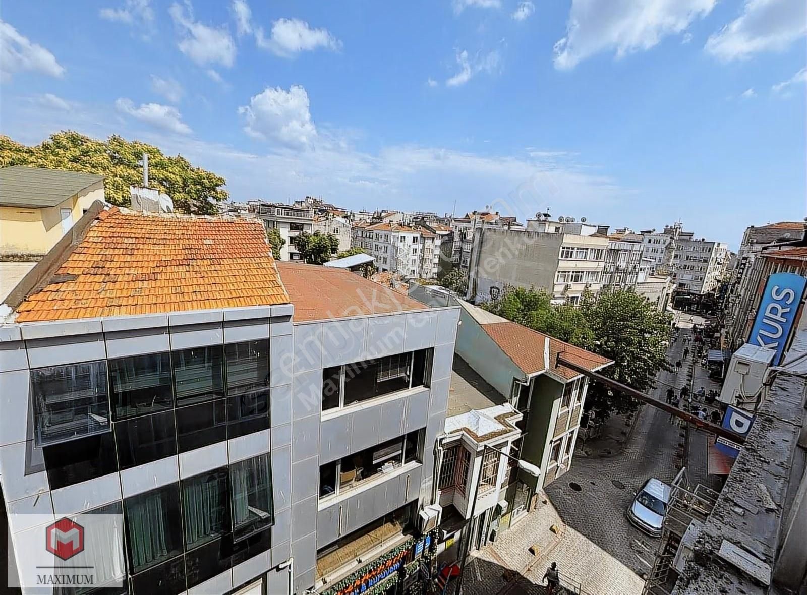 B.köy/cevizlik'te Karaca İş Hanı'nda Ön Cephe 17 M2 Satılık Ofis - Görsel 24