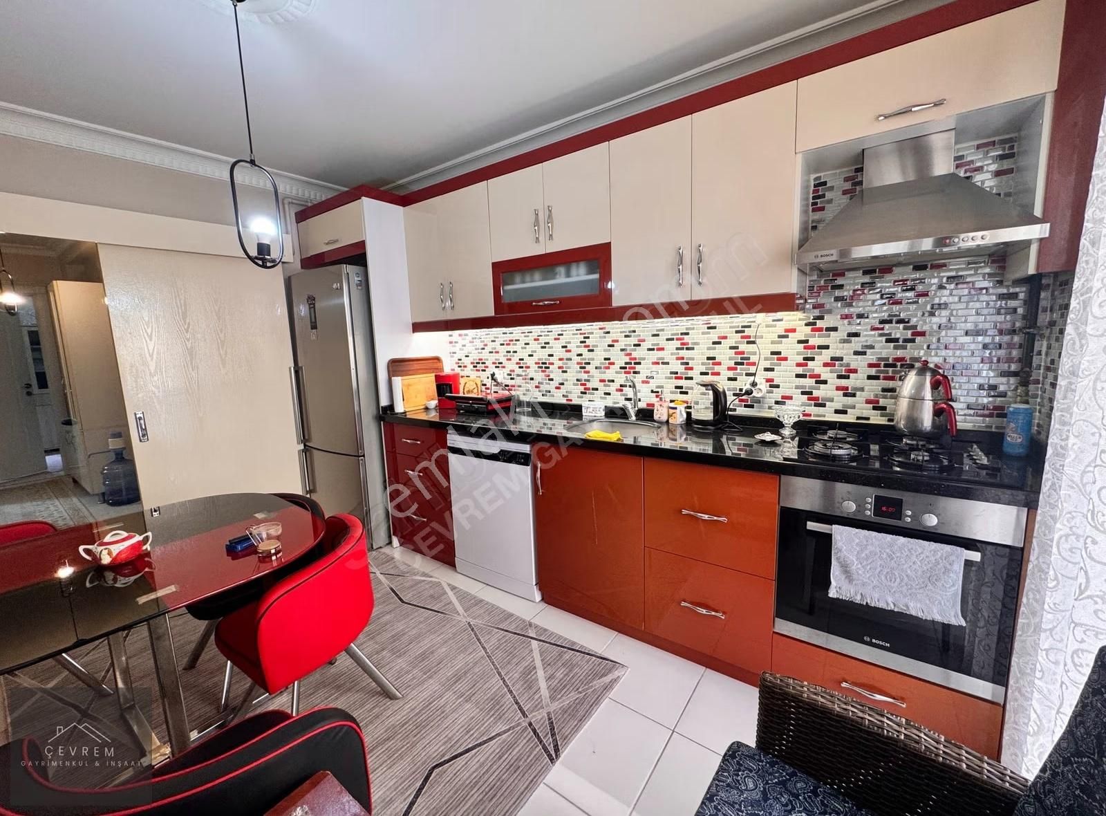 Gültepe'de Metrobüse Çok Yakın Harika Konum'da 3+2 170m² Dubleks - Görsel 24