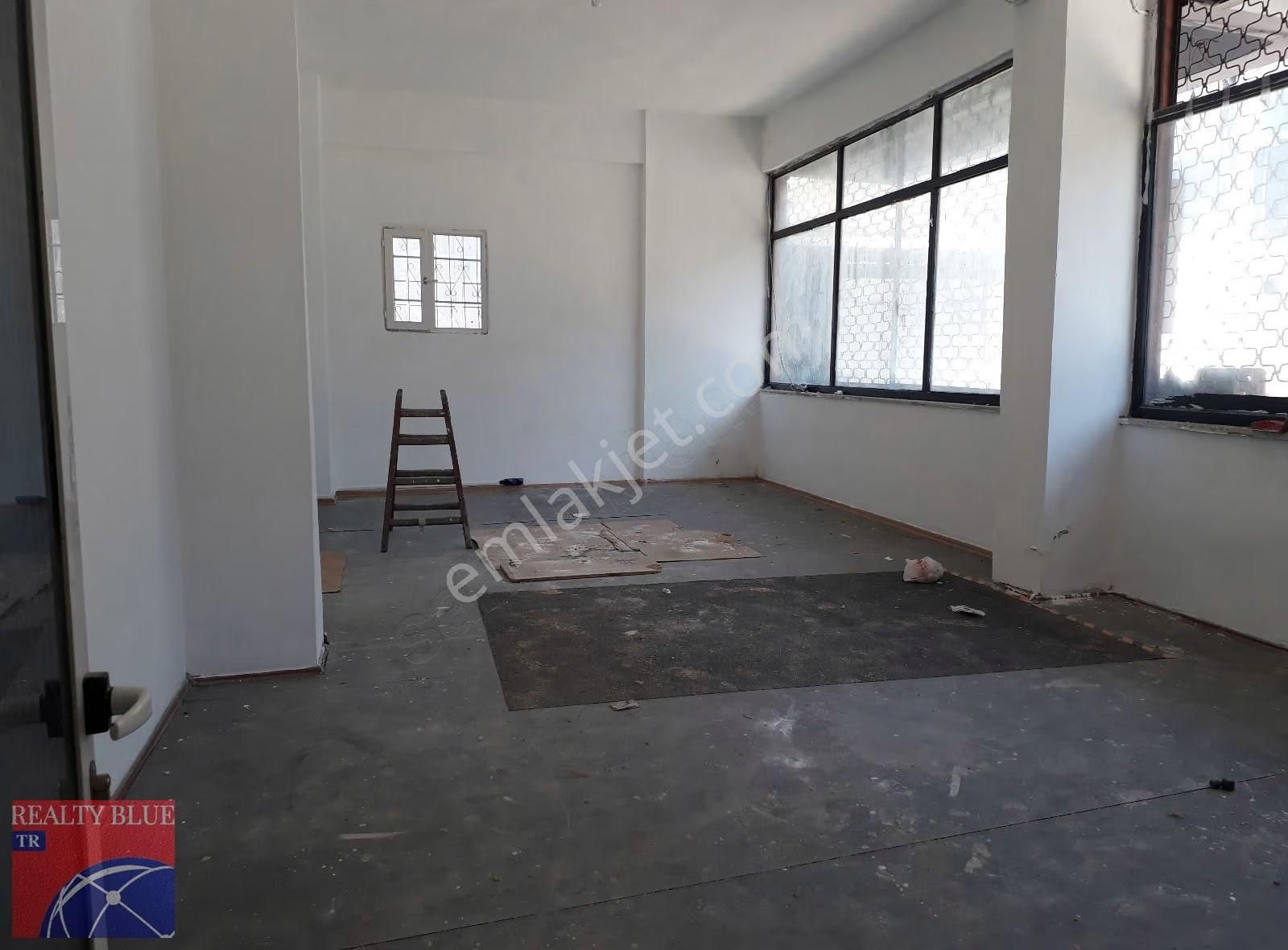 Sultanbeyli'nde 800 M2 Kiralık Depo - Görsel 3