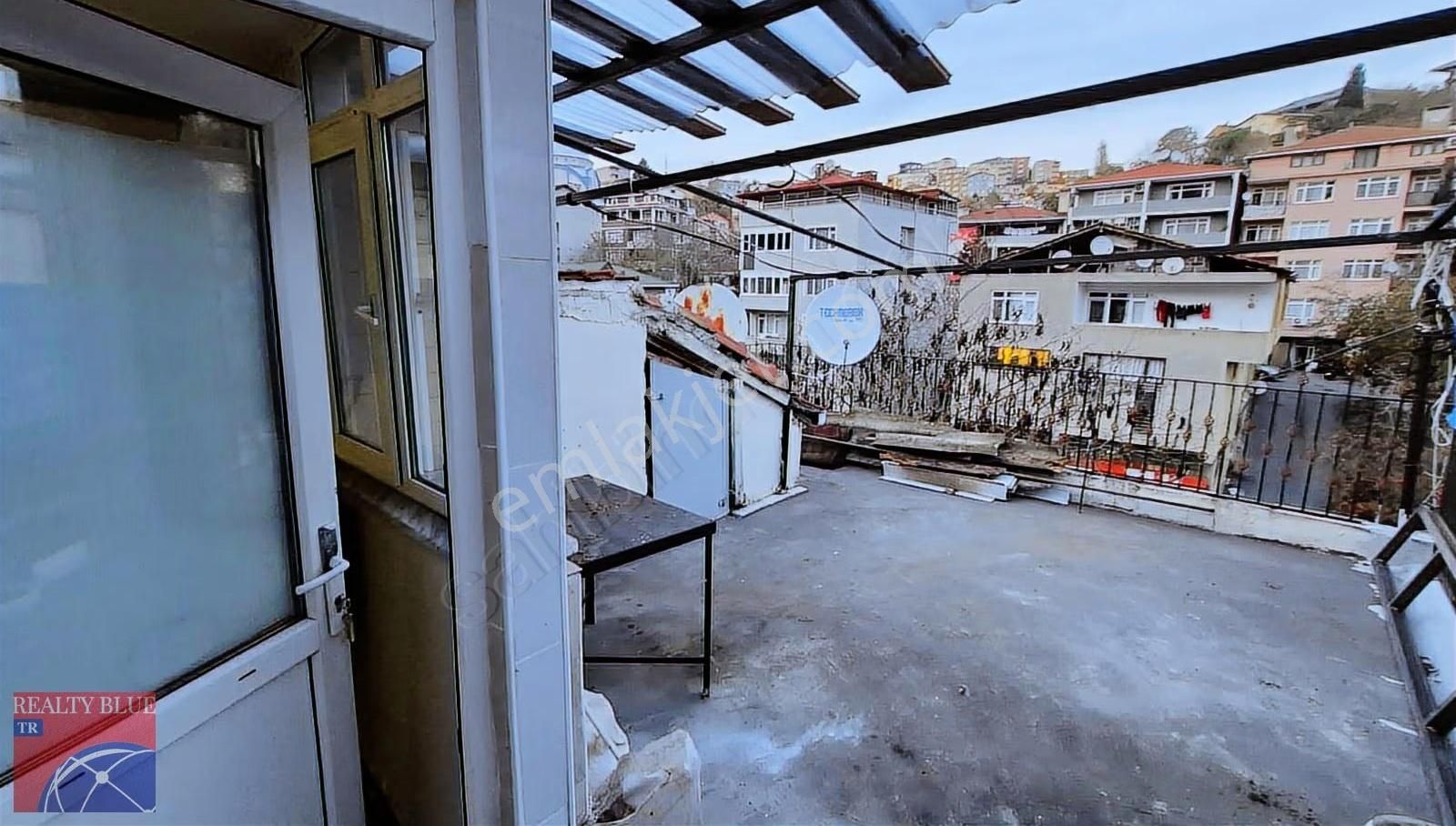 Tarabya_satılık(1+0 )55 M2 _ 25 M2 Arsa Payı Ve Geri Görünüm (+) - Görsel 2