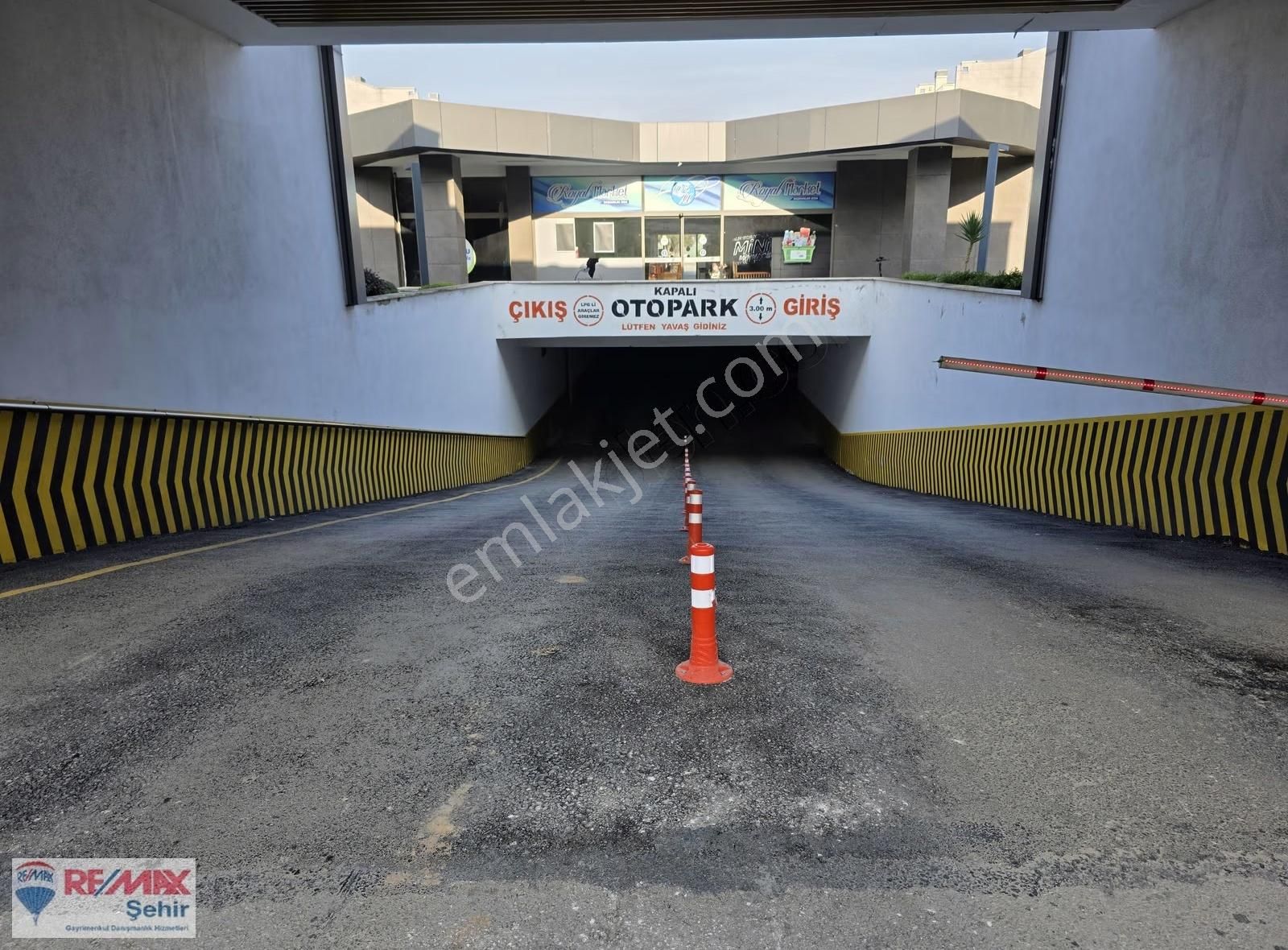 Remax Yalova Royal Blue Sitesinde Satılık 3+1 Daire - Görsel 8