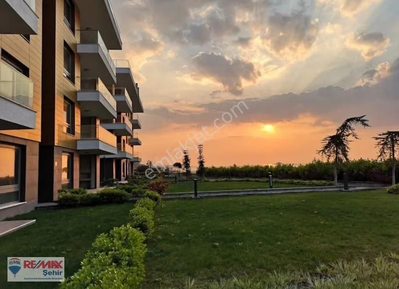 Remax Yalova Royal Blue Sitesinde Satılık 3+1 Daire - Görsel 17