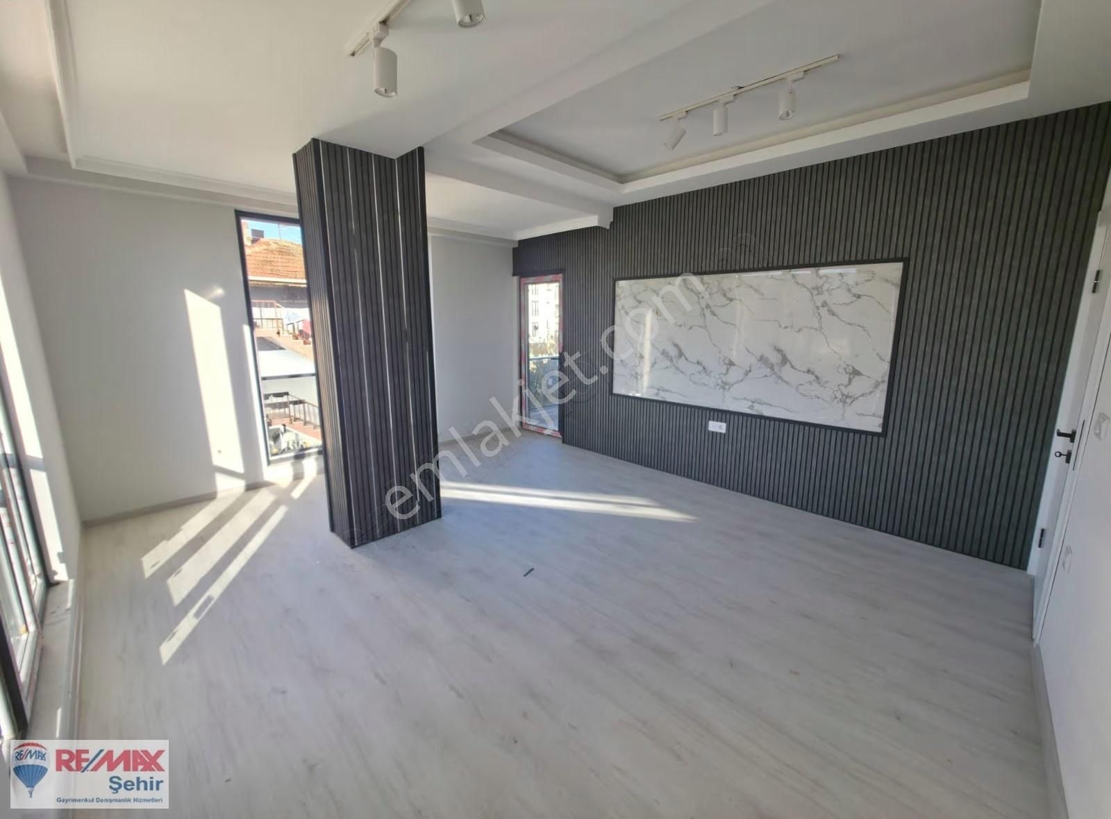 Yalova Çiftlikköy Kelebek Çayırı 2+1 Ara Kat Daire - Görsel 17