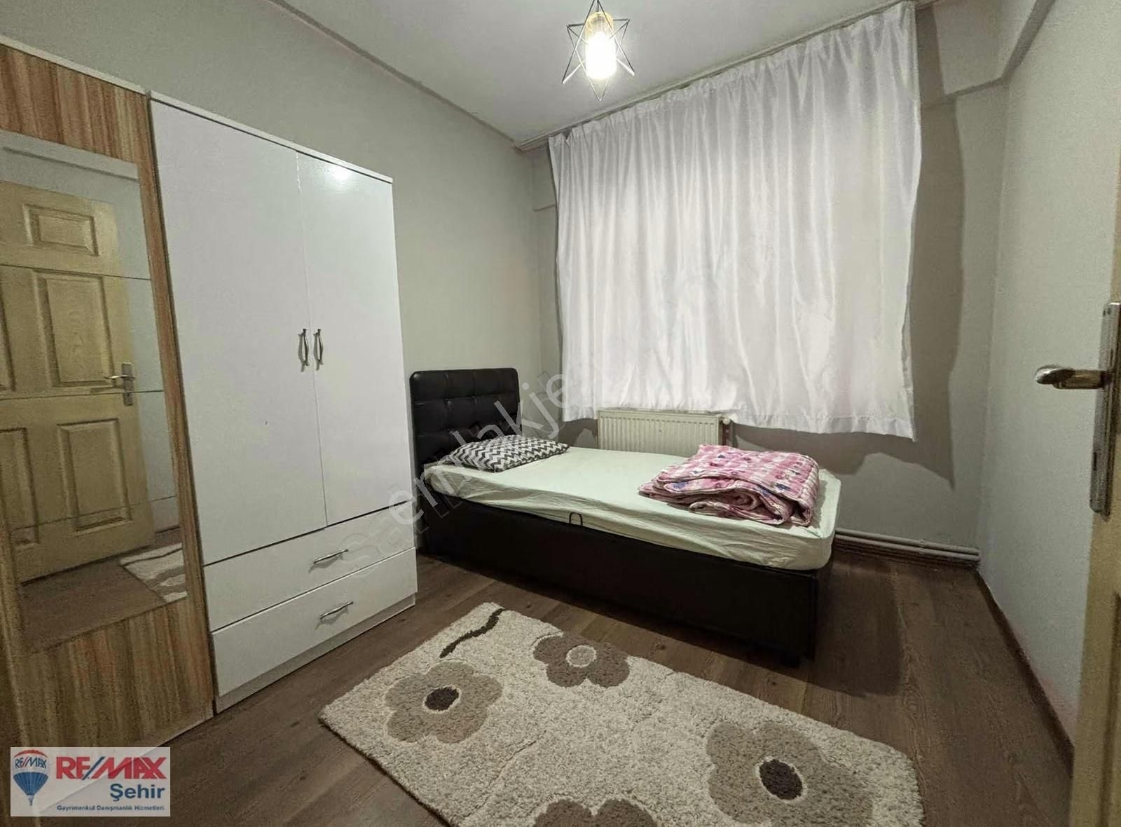 Re/max Şehir'den İstanbul Cad Asansörlü Eşyalı 3+1 Kiralık Daire - Görsel 8