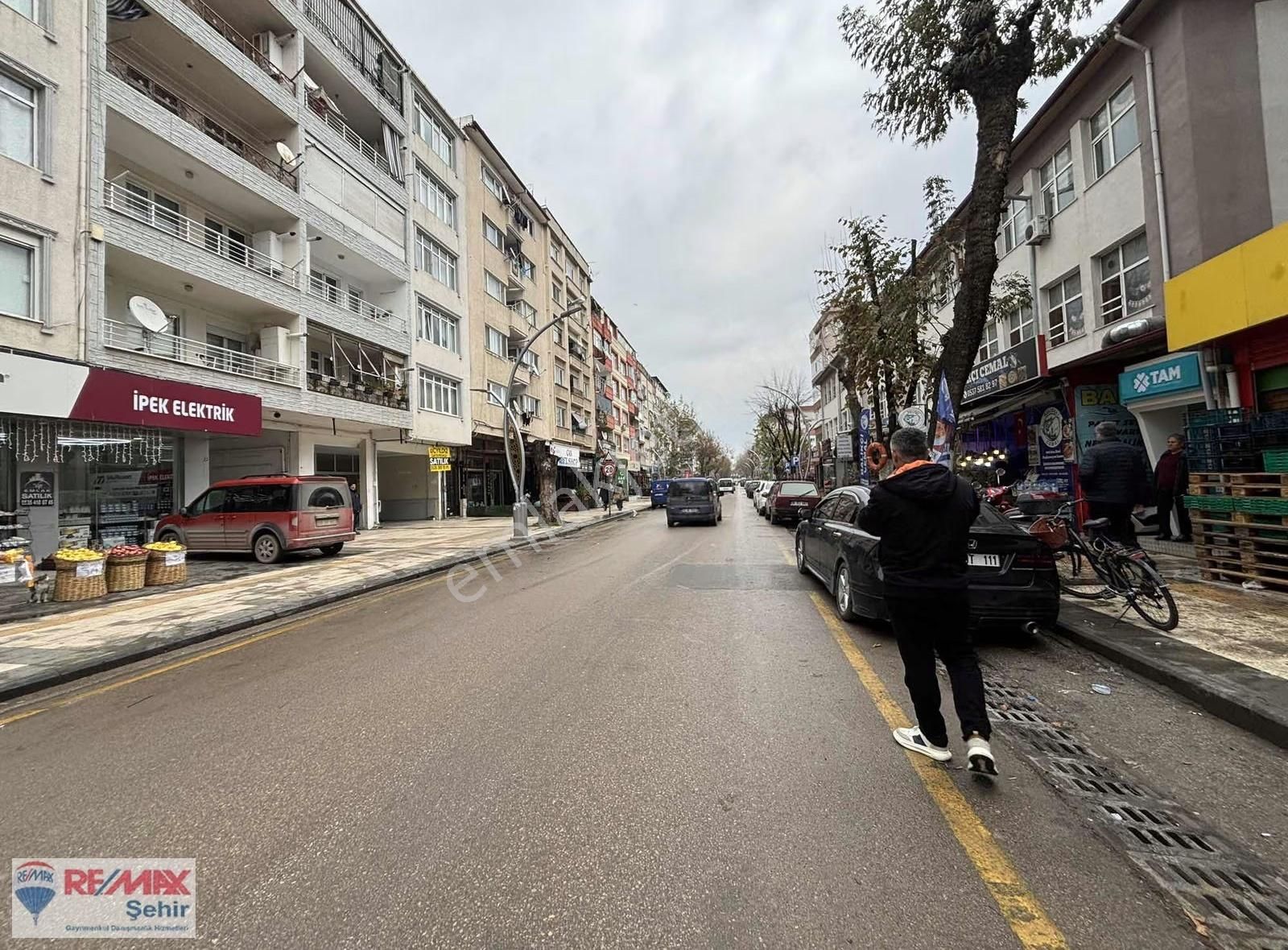 Re/max Şehir'den İstanbul Cad Asansörlü Eşyalı 3+1 Kiralık Daire - Görsel 20