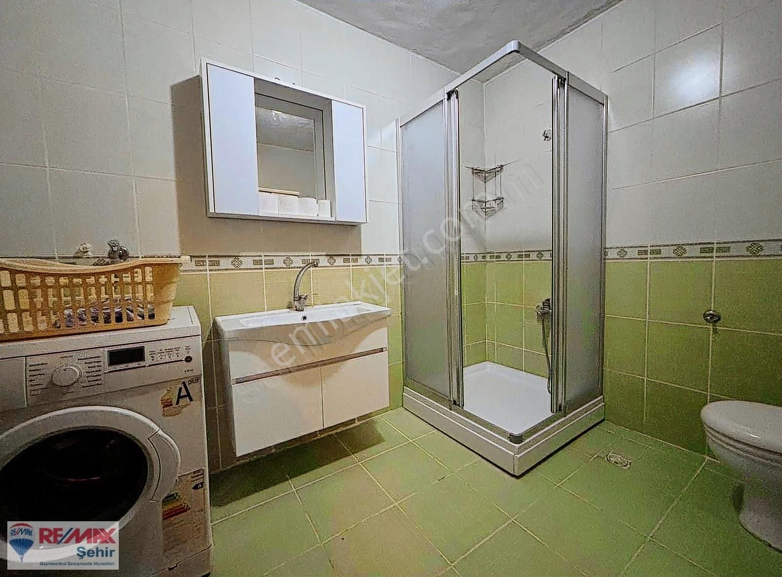 Re/max Şehir'den İstanbul Cad Asansörlü Eşyalı 3+1 Kiralık Daire - Görsel 13