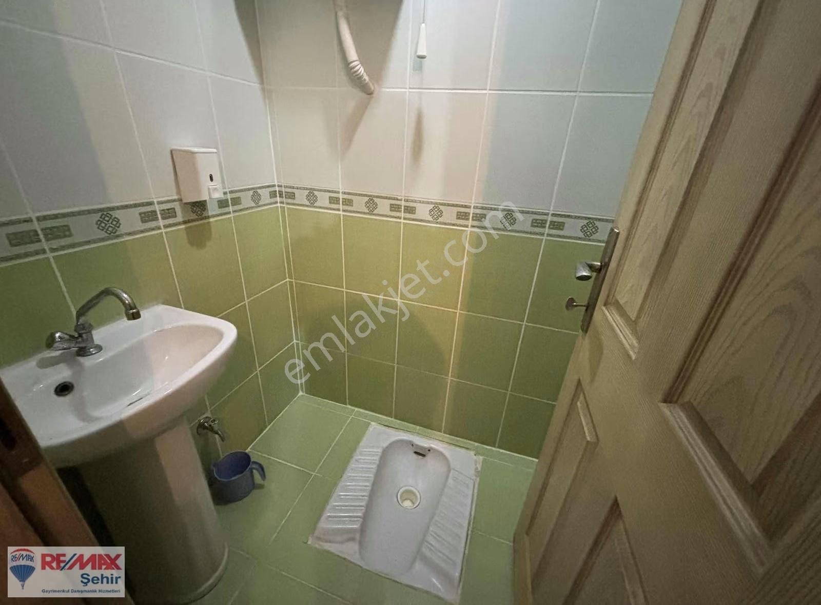 Re/max Şehir'den İstanbul Cad Asansörlü Eşyalı 3+1 Kiralık Daire - Görsel 17