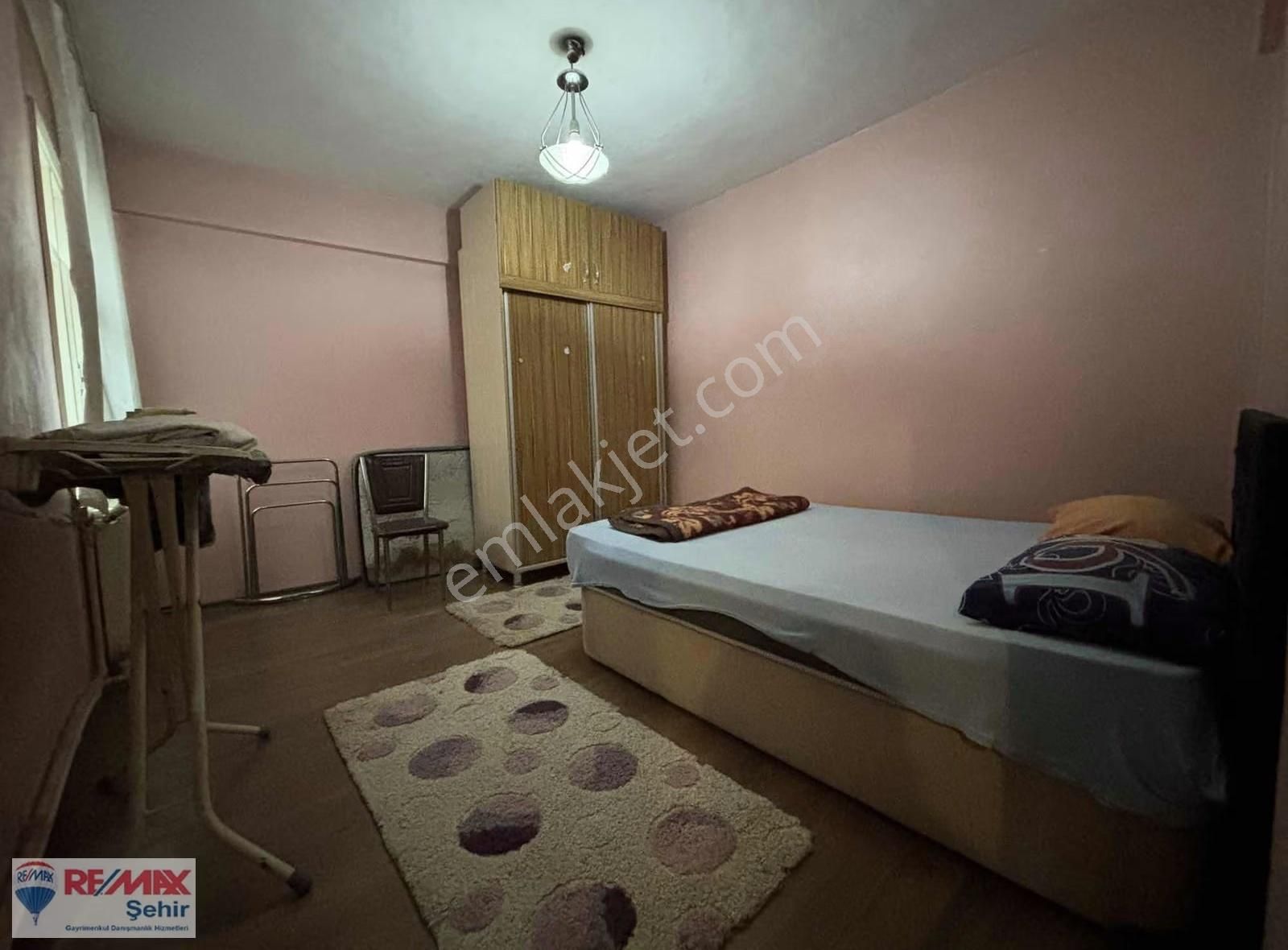 Re/max Şehir'den İstanbul Cad Asansörlü Eşyalı 3+1 Kiralık Daire - Görsel 12