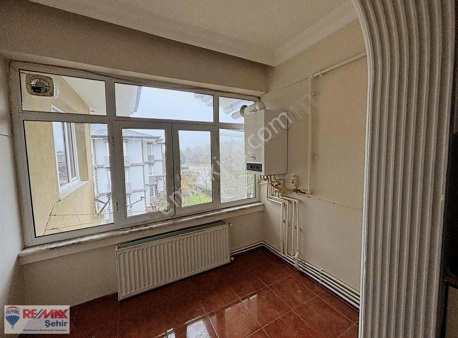 Remax Şehir'den Paşakent Konutlarda Kiralık 3+1 Daire - Görsel 6