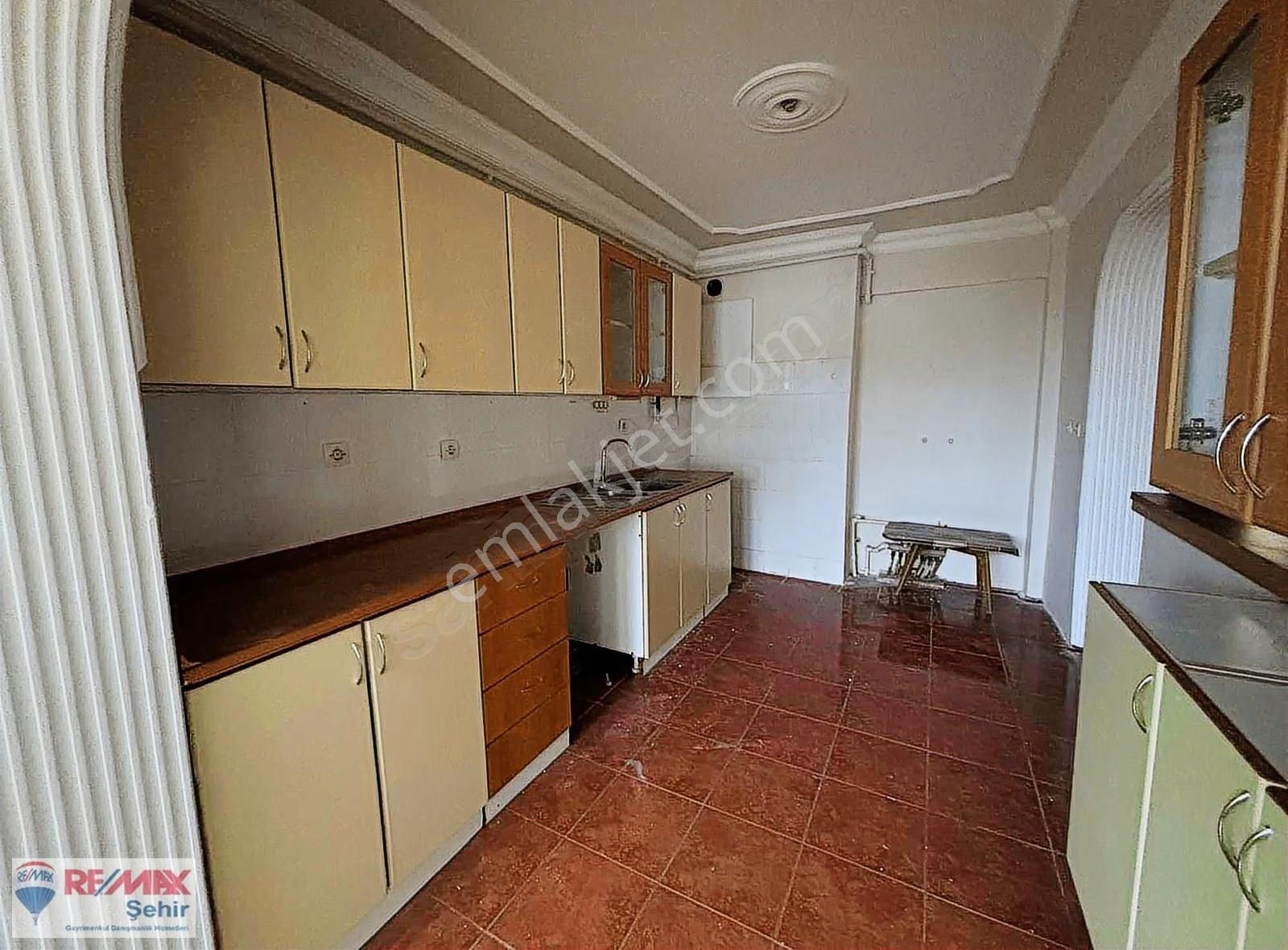 Remax Şehir'den Paşakent Konutlarda Kiralık 3+1 Daire - Görsel 7
