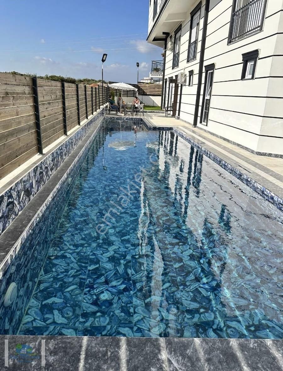 Ilıca'da Havuzlu 1+1 Ara Kat Daire - Görsel 12