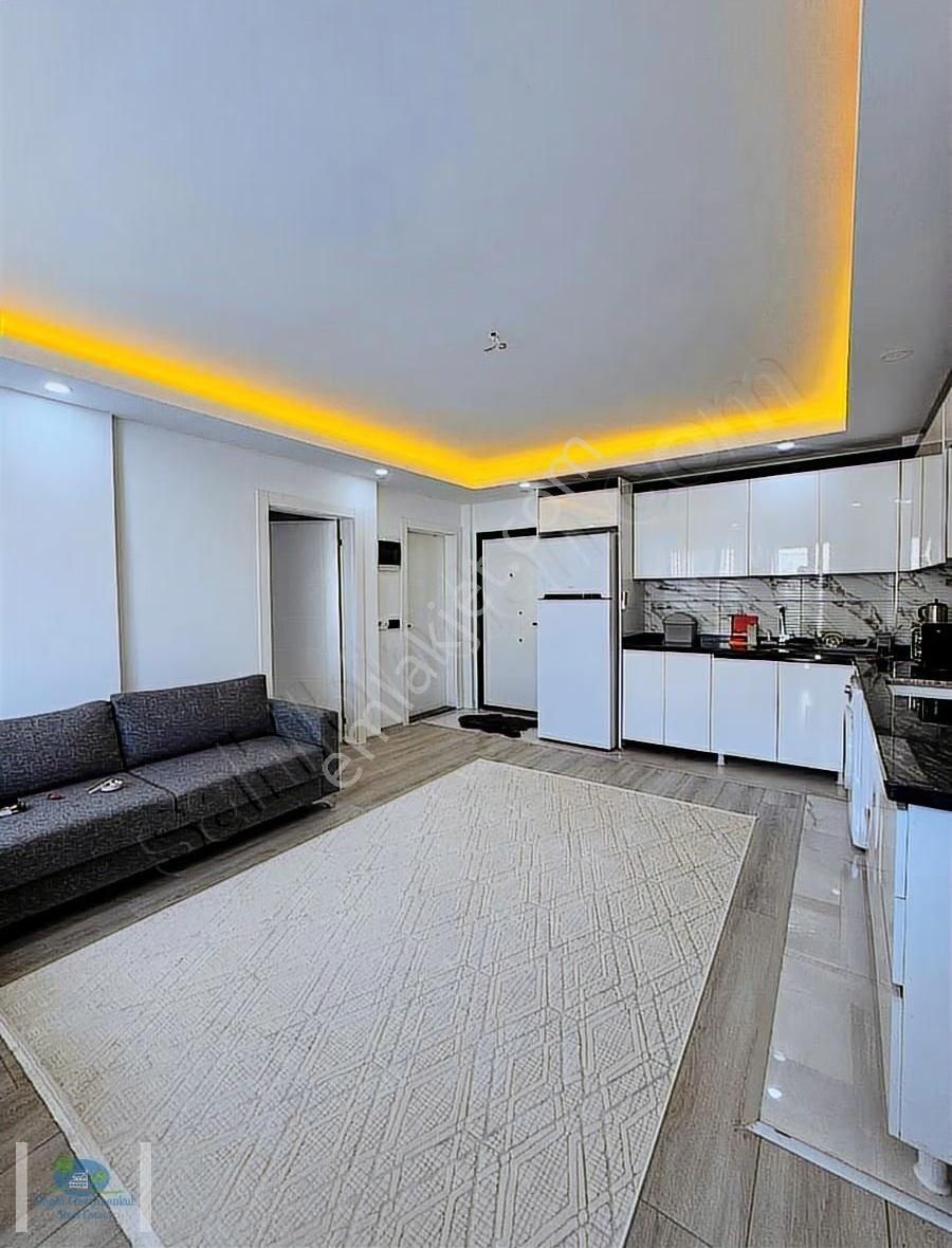 Ilıca'da Havuzlu 1+1 Ara Kat Daire - Görsel 3