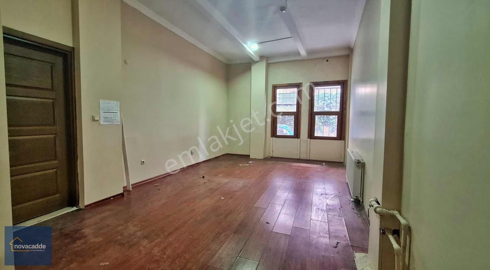 Fatih Vezneciler'de Komple Kiralık Müstakil Bina (net: 2.700 M2) - Görsel 28