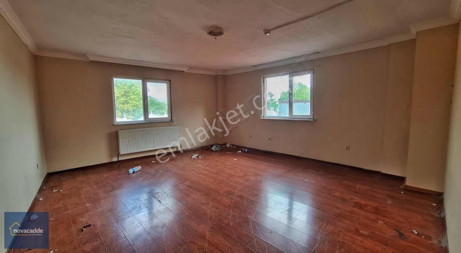 Fatih Vezneciler'de Komple Kiralık Müstakil Bina (net: 2.700 M2) - Görsel 25