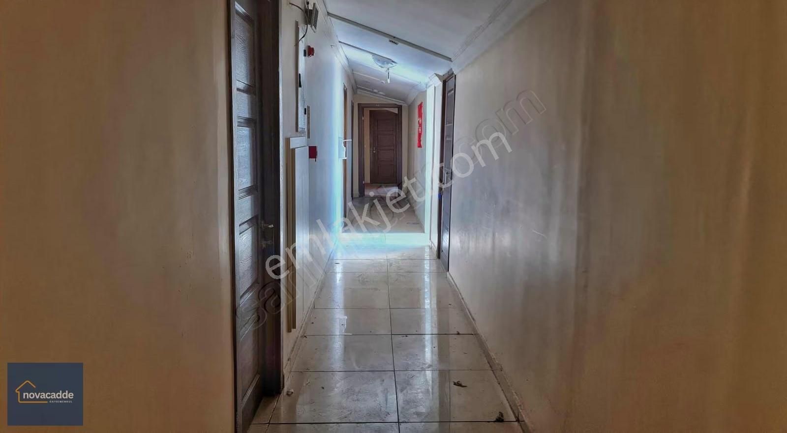 Fatih Vezneciler'de Komple Kiralık Müstakil Bina (net: 2.700 M2) - Görsel 5