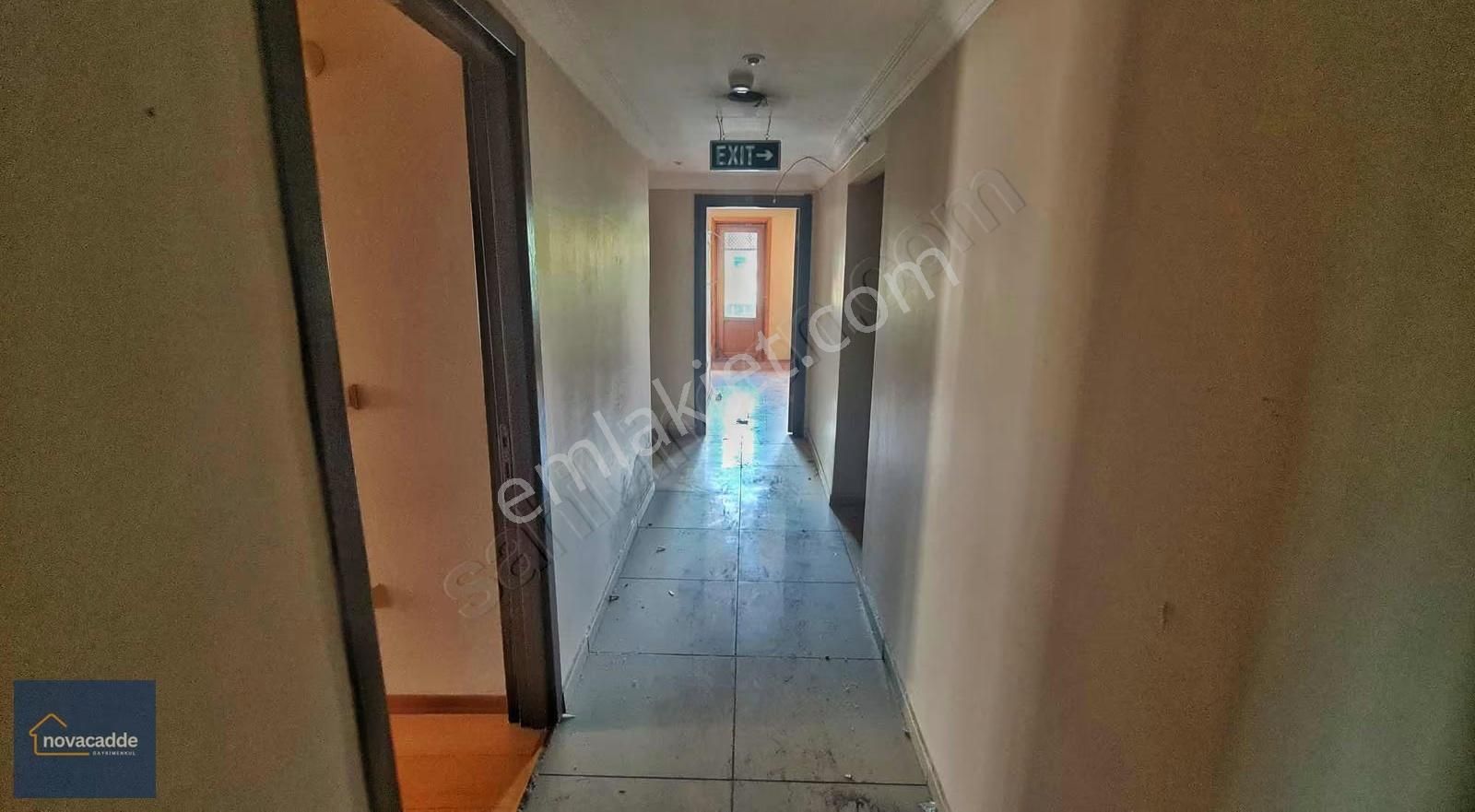 Fatih Vezneciler'de Komple Kiralık Müstakil Bina (net: 2.700 M2) - Görsel 23