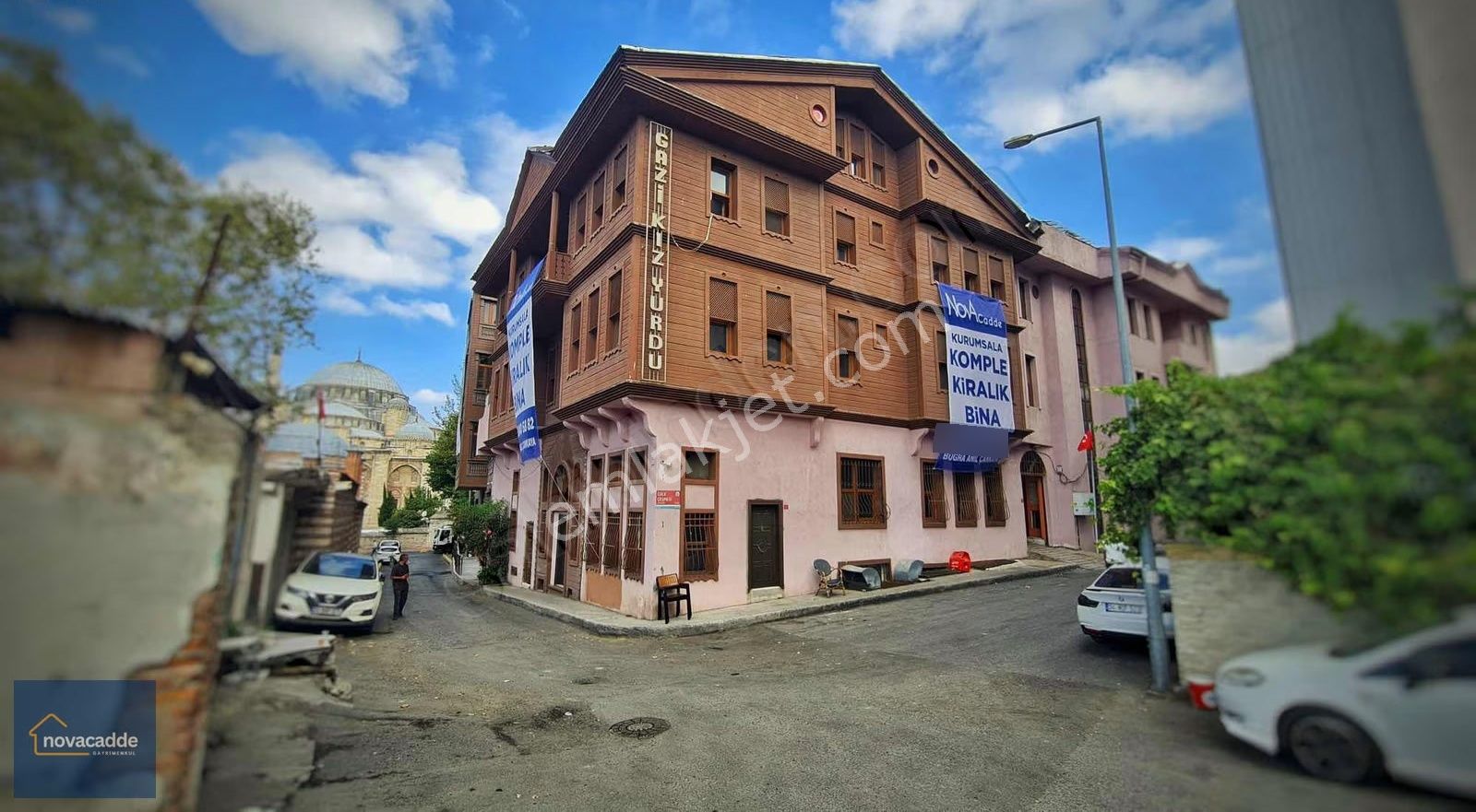 Fatih Vezneciler'de Komple Kiralık Müstakil Bina (net: 2.700 M2) - Görsel 8