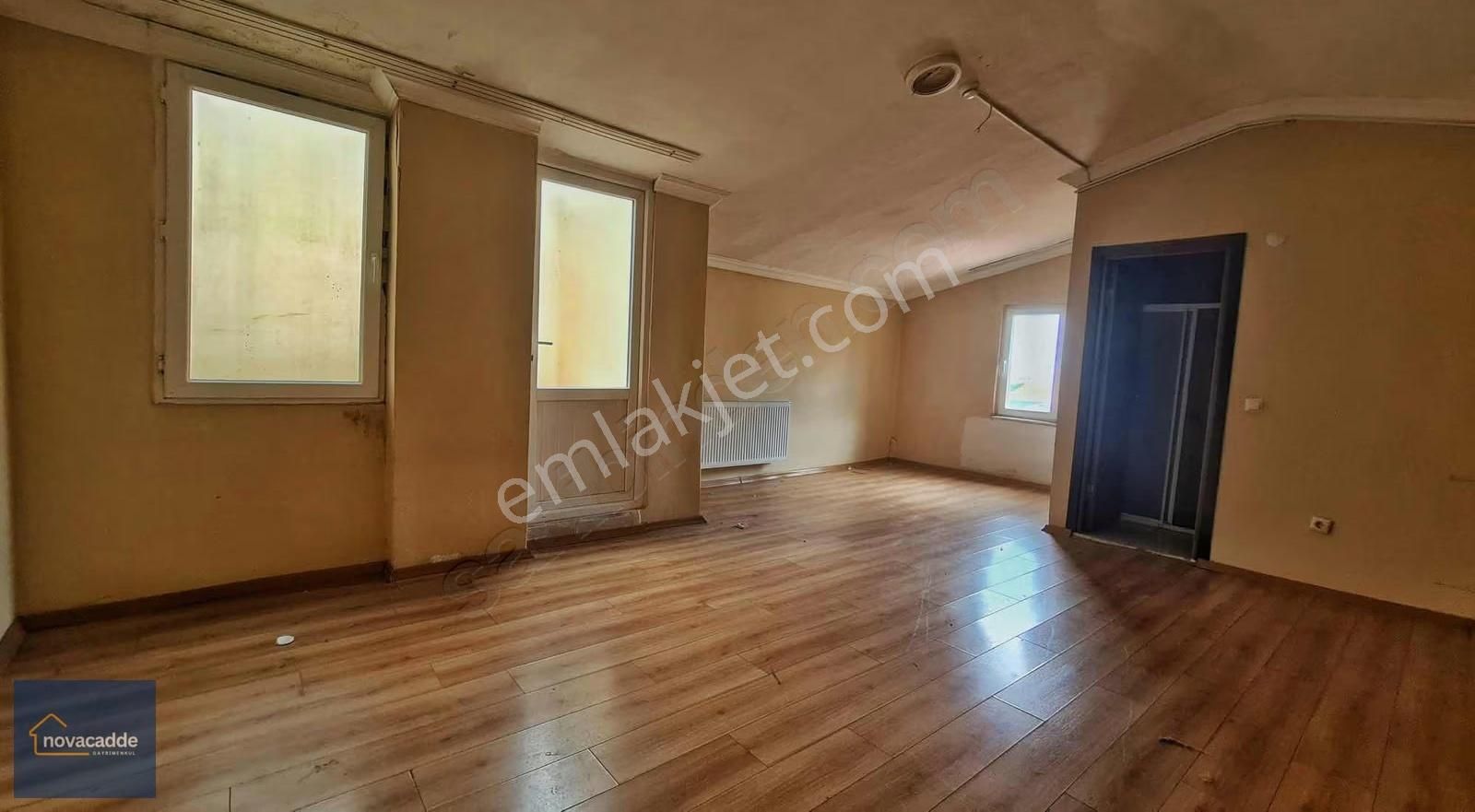 Fatih Vezneciler'de Komple Kiralık Müstakil Bina (net: 2.700 M2) - Görsel 19